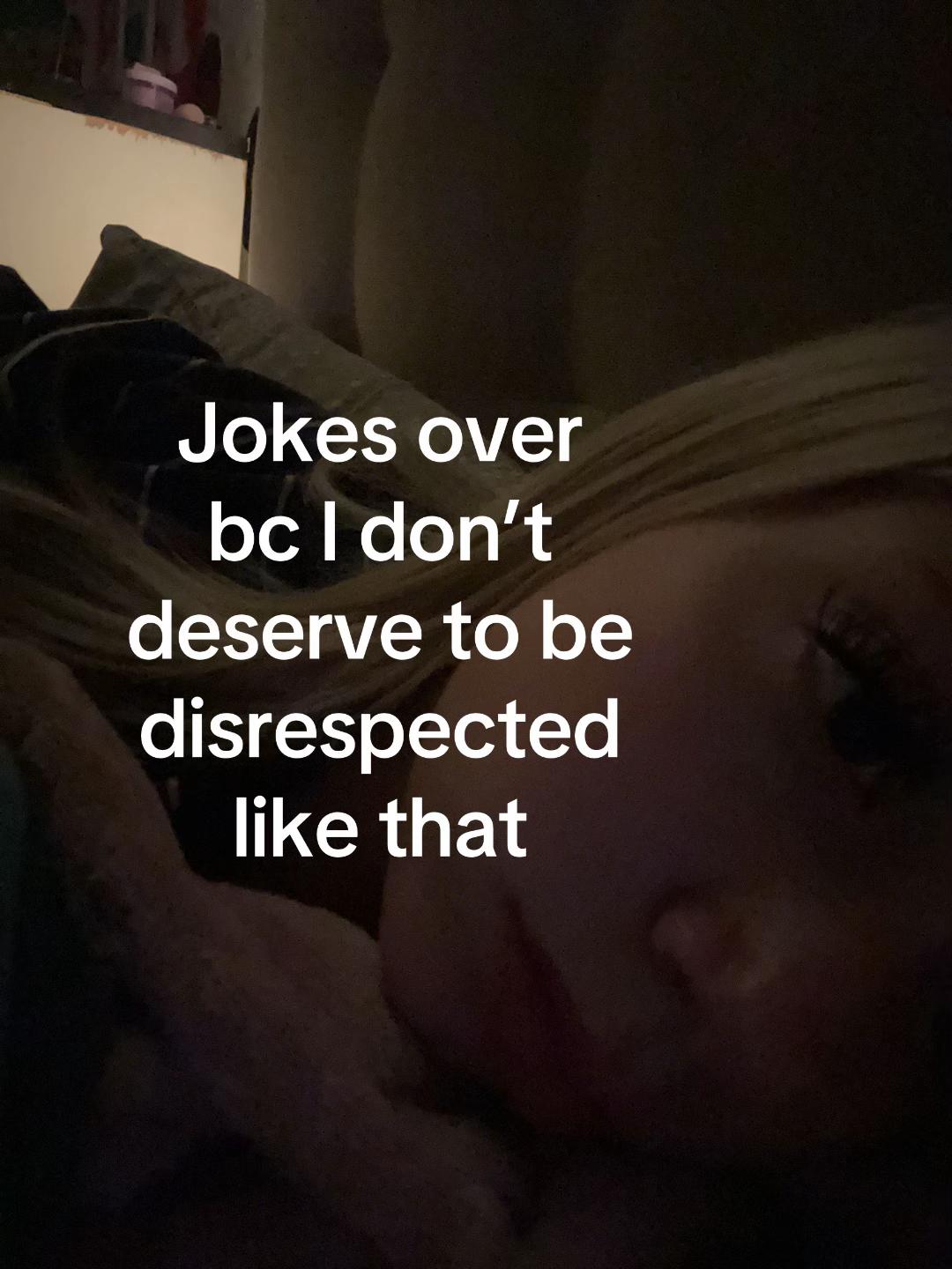 @•