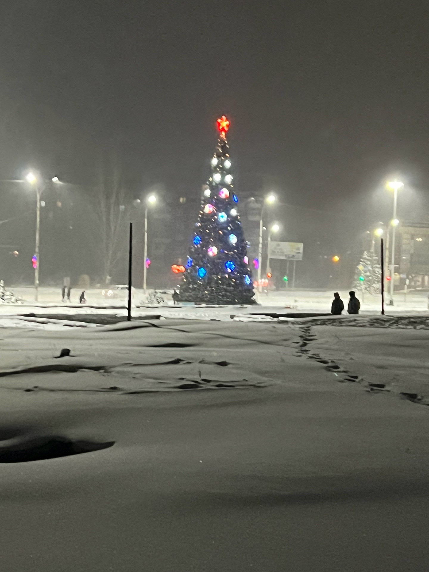 @Артем