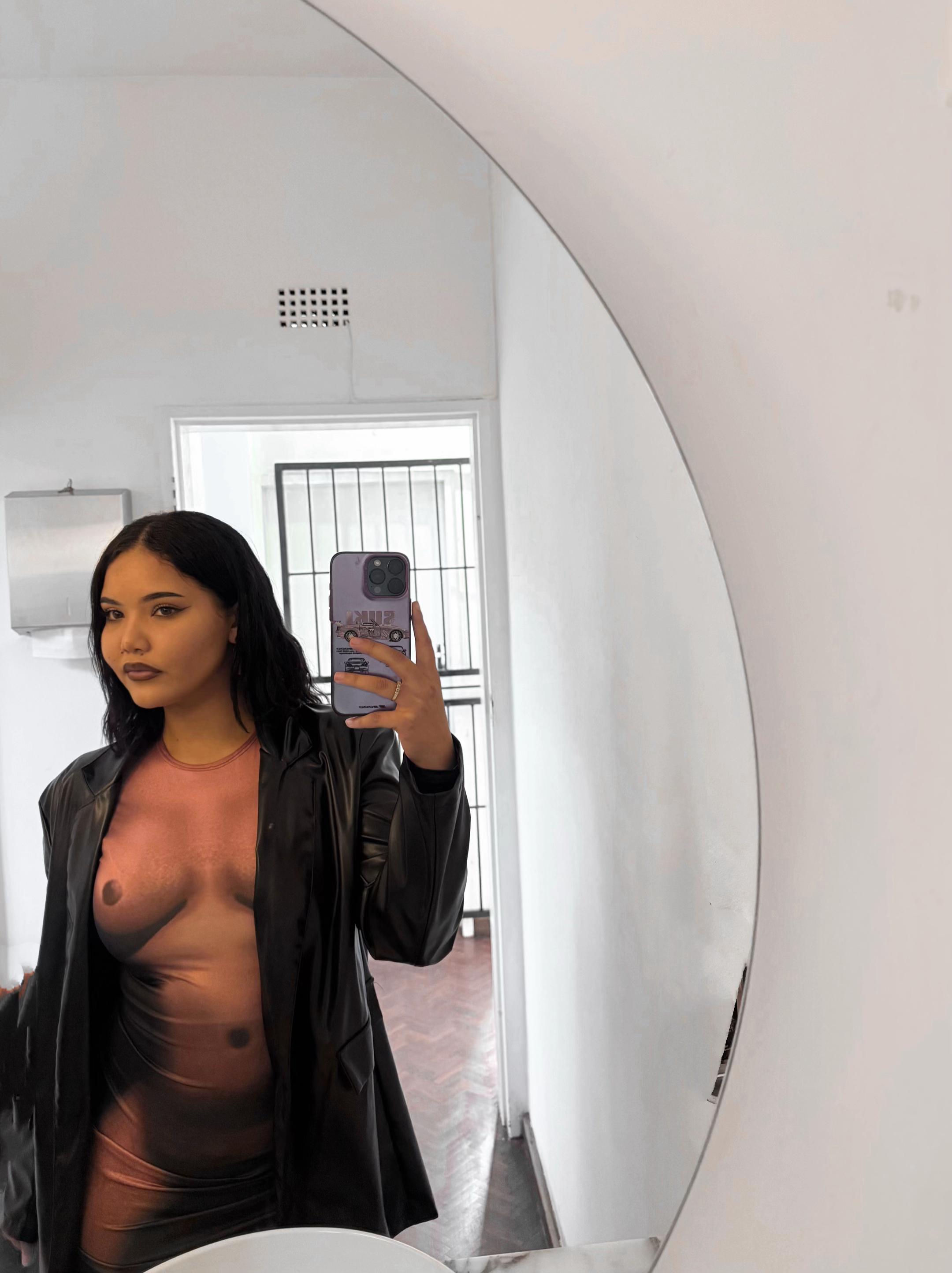 @Laila 🦋