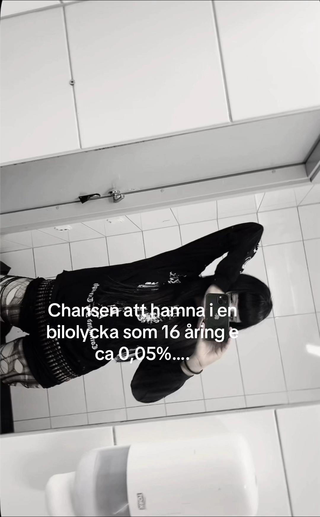 @Elisa