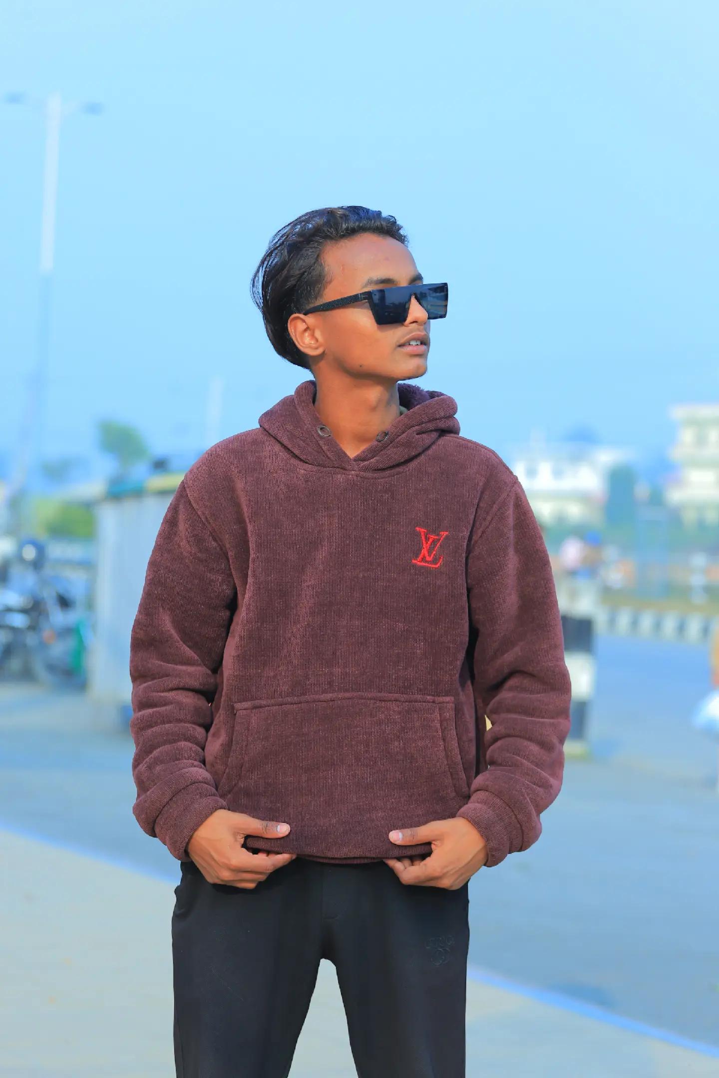 @₮ɪwᴀʀɪ Bʜᴀɪ 🔥😎