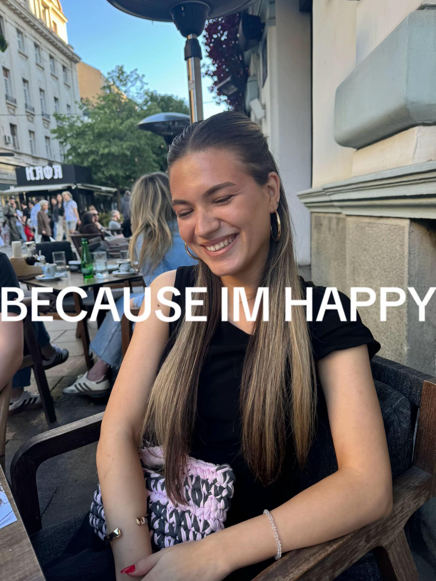 @jovanaaa