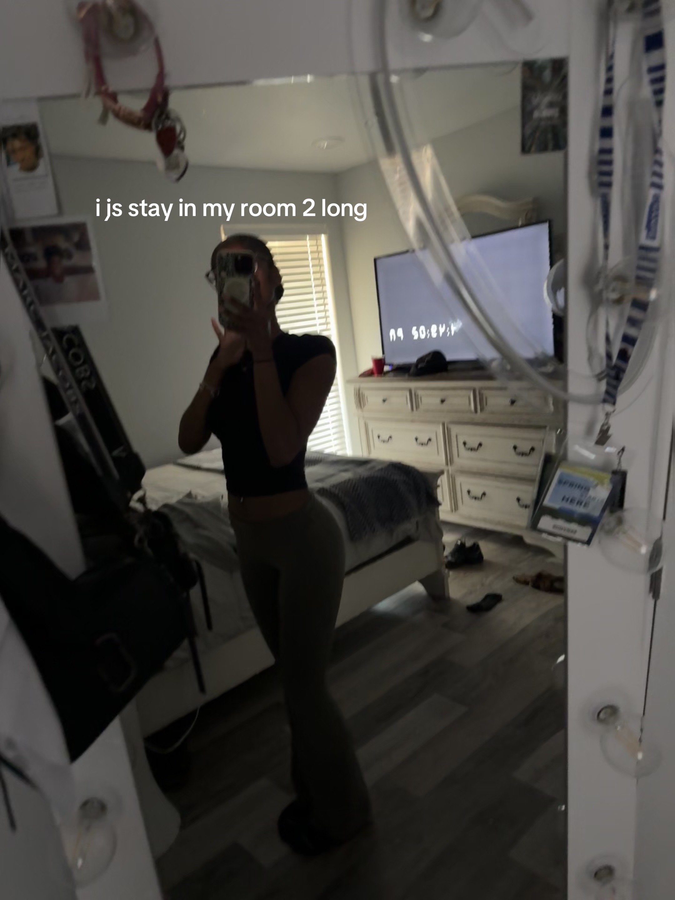@chynaa:)