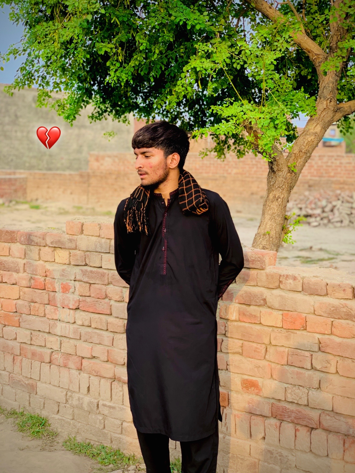 @ملک بادشاہ🔥