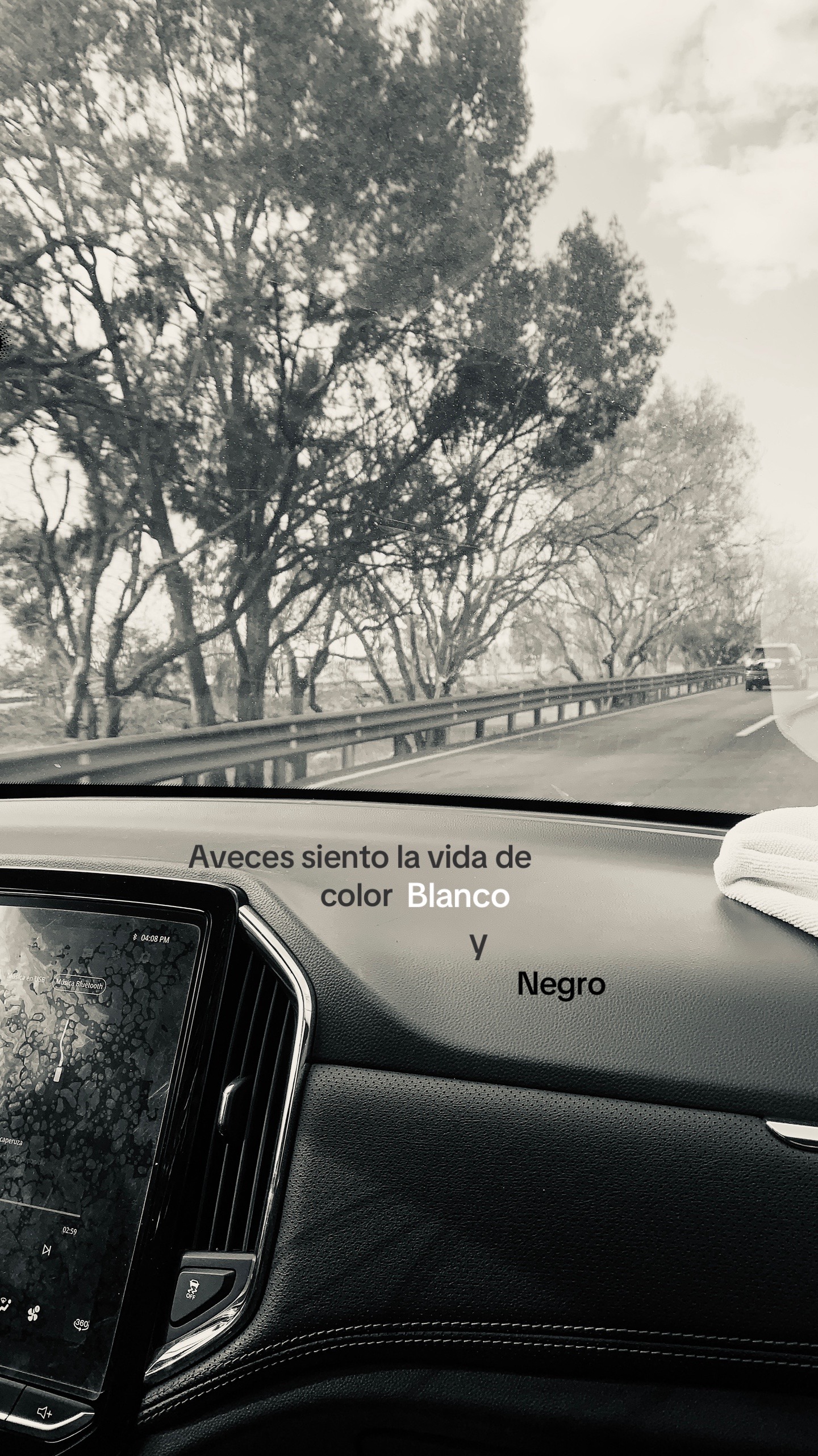 @Lucerito