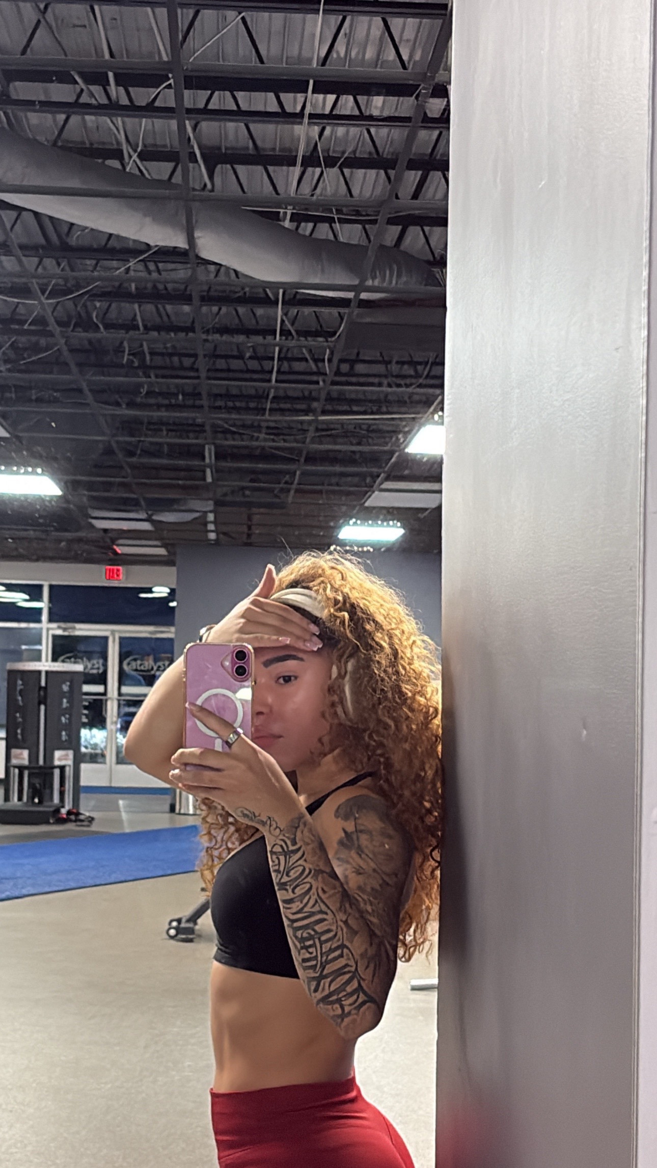 @Bella