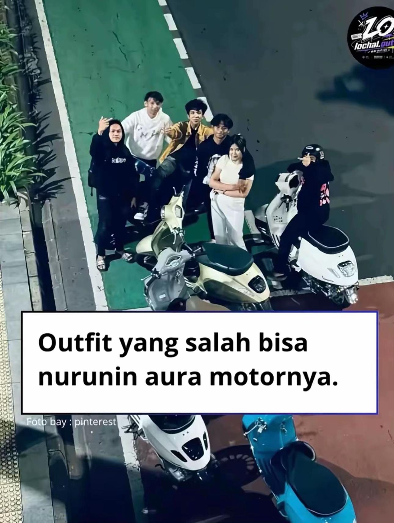 @𝒯