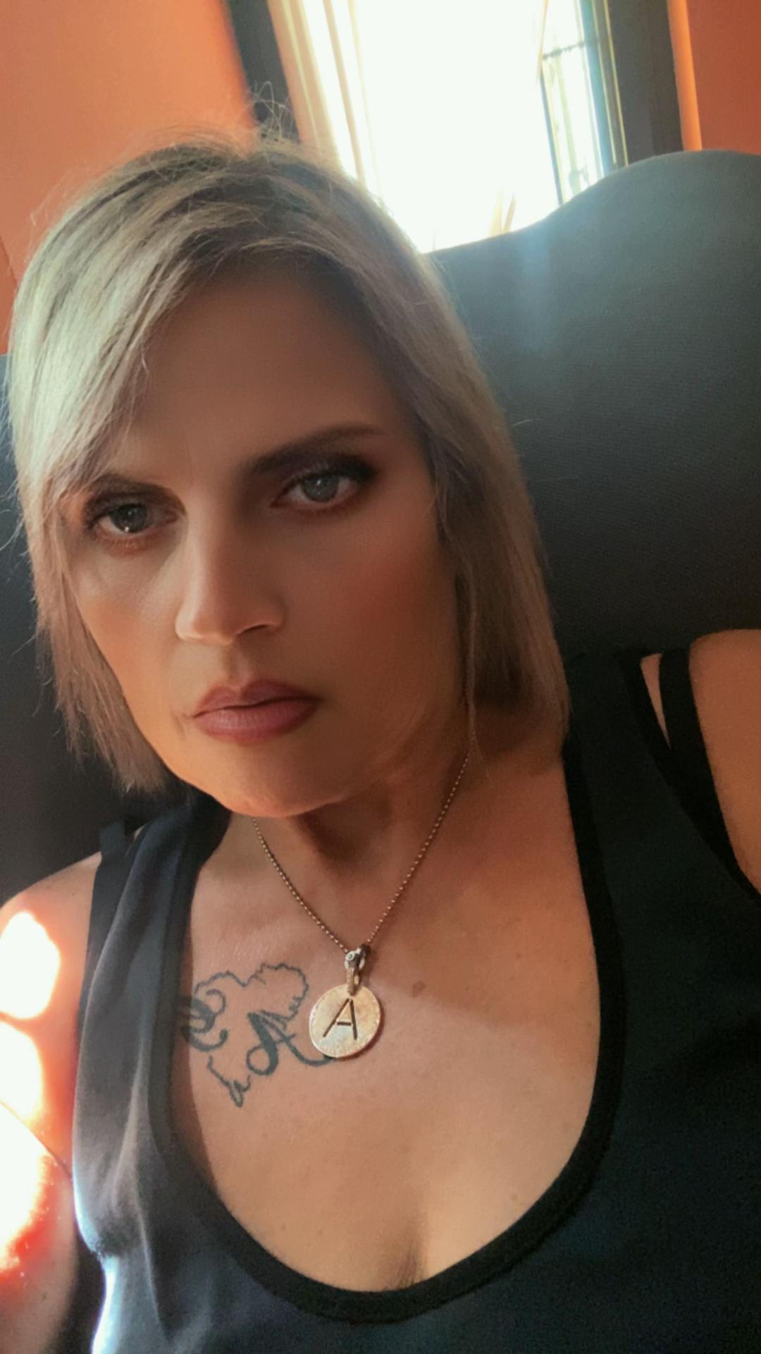 @antoniettadenicol