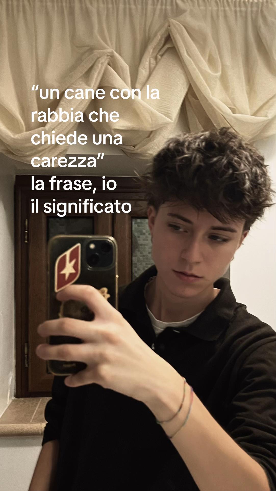 @🪰