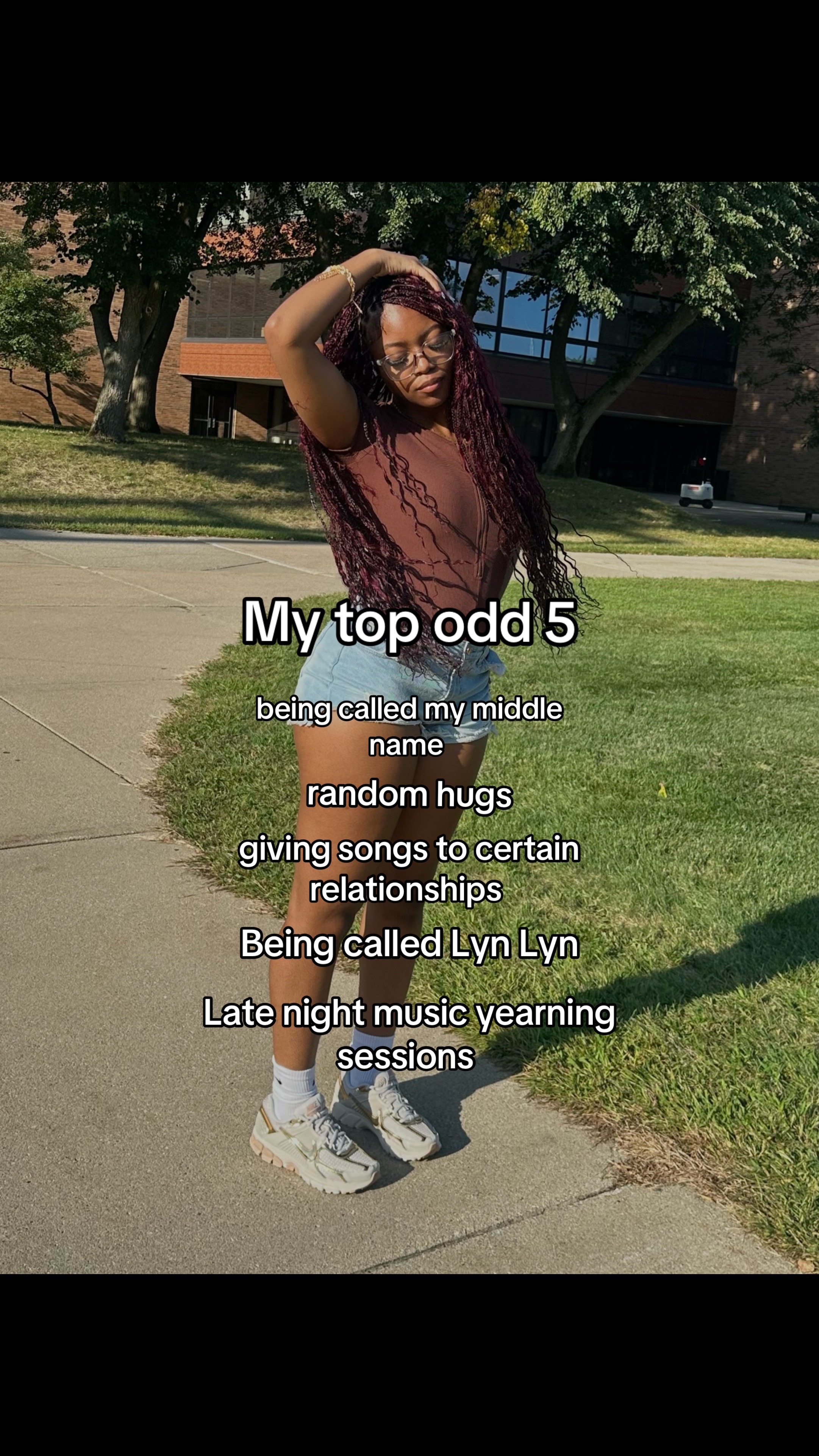 @whoislynlyn17