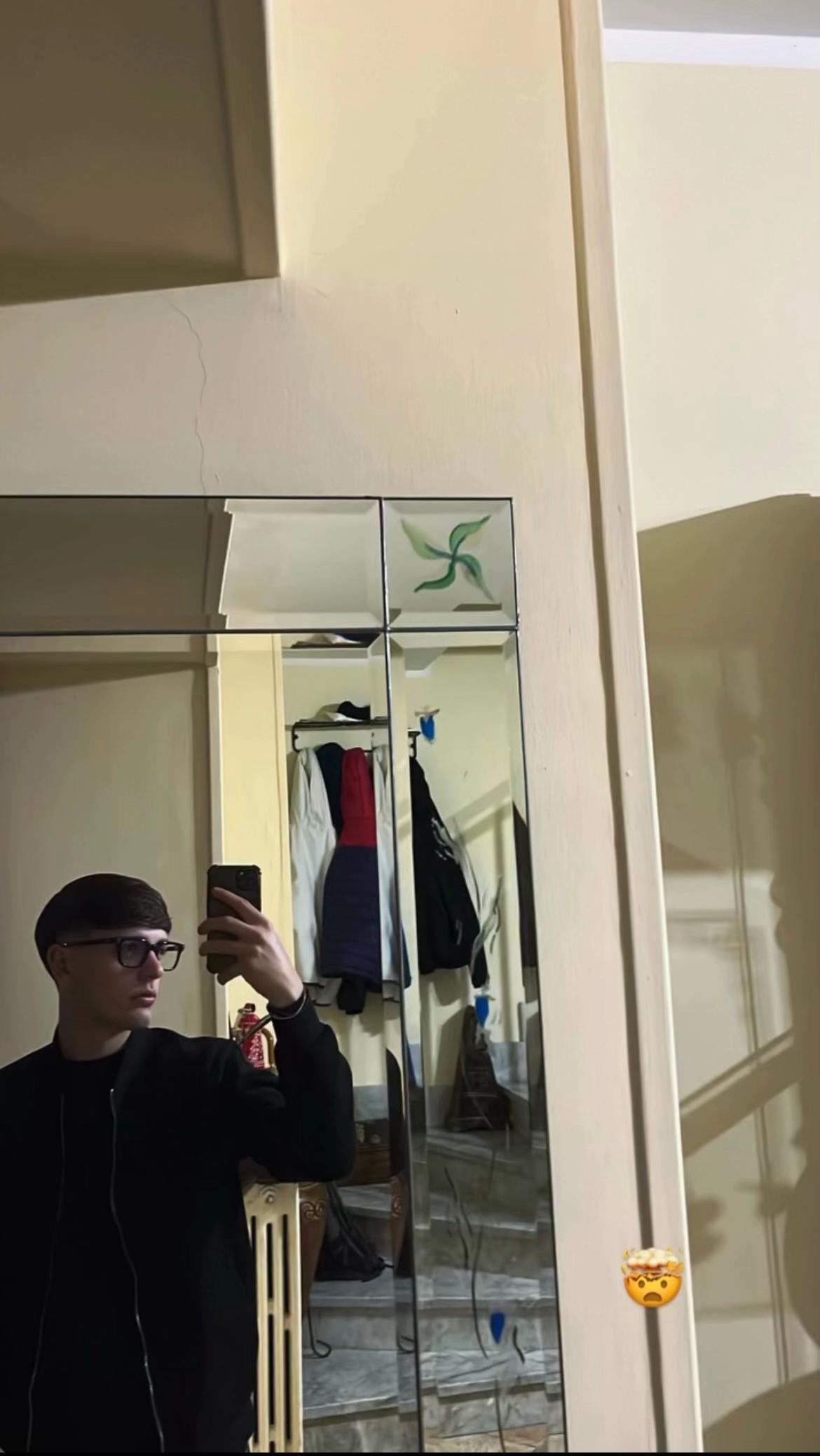 @🤯