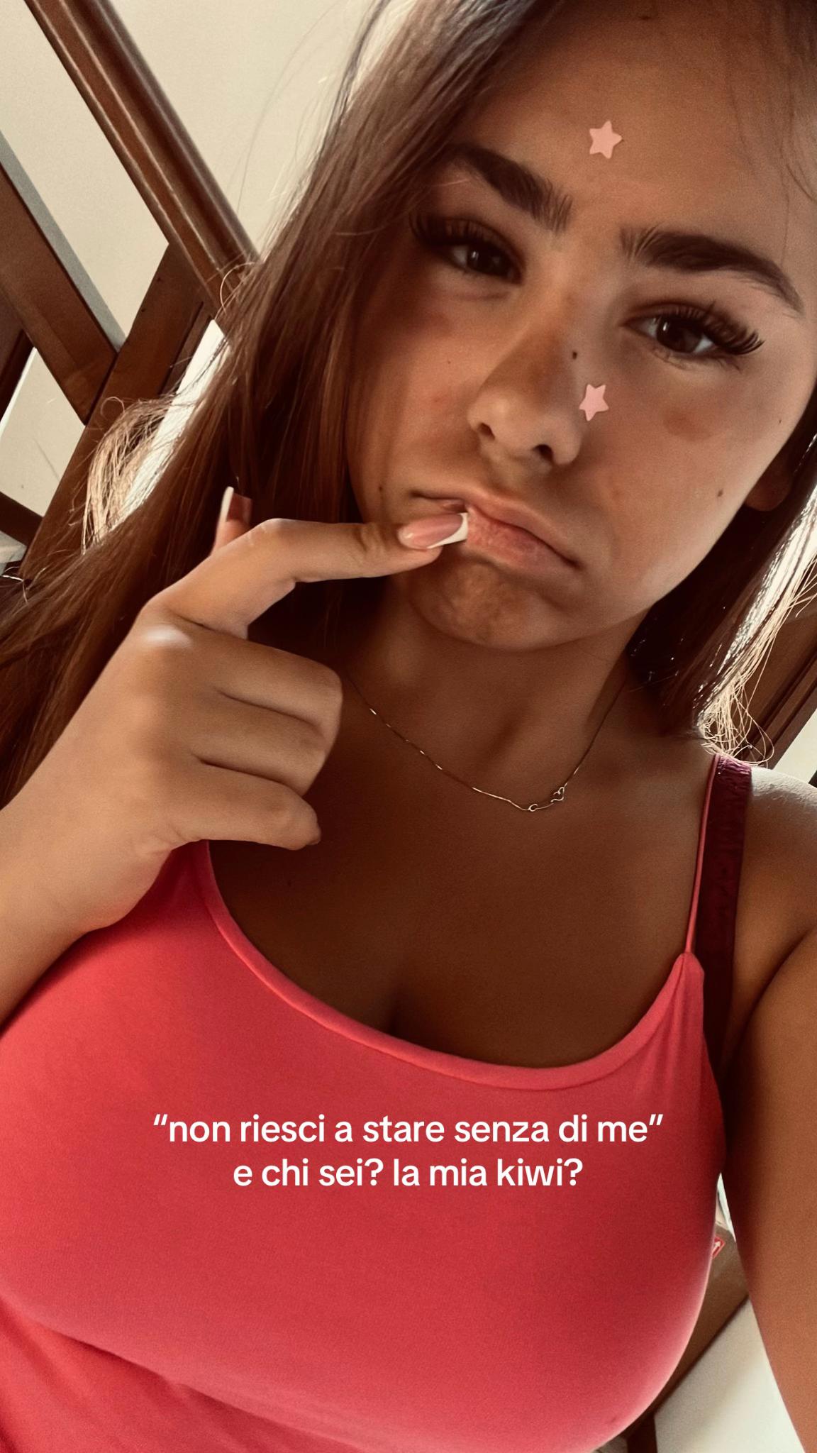 @⍟