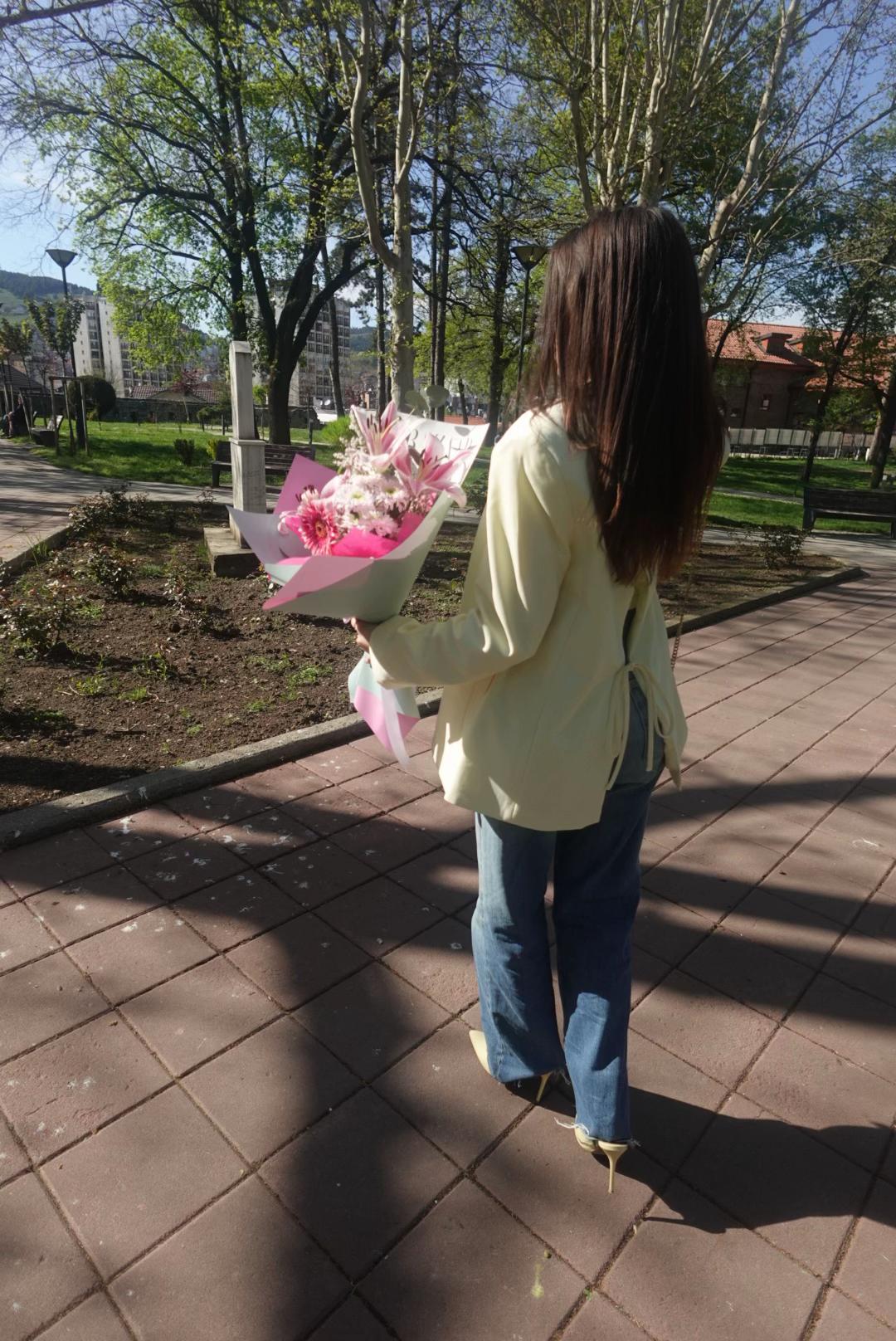 @sejlaznvc
