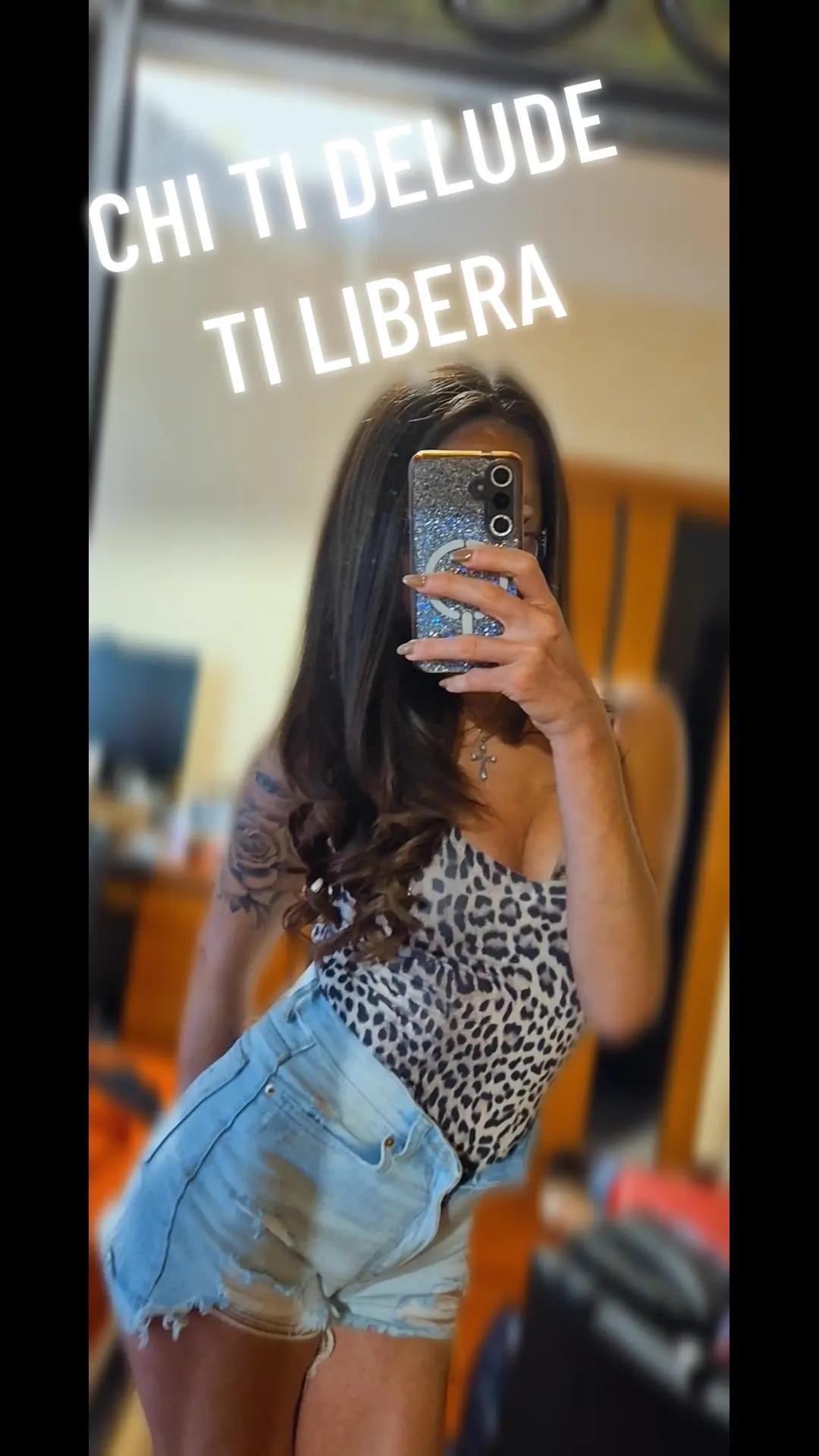 @tizianarebelgirl
