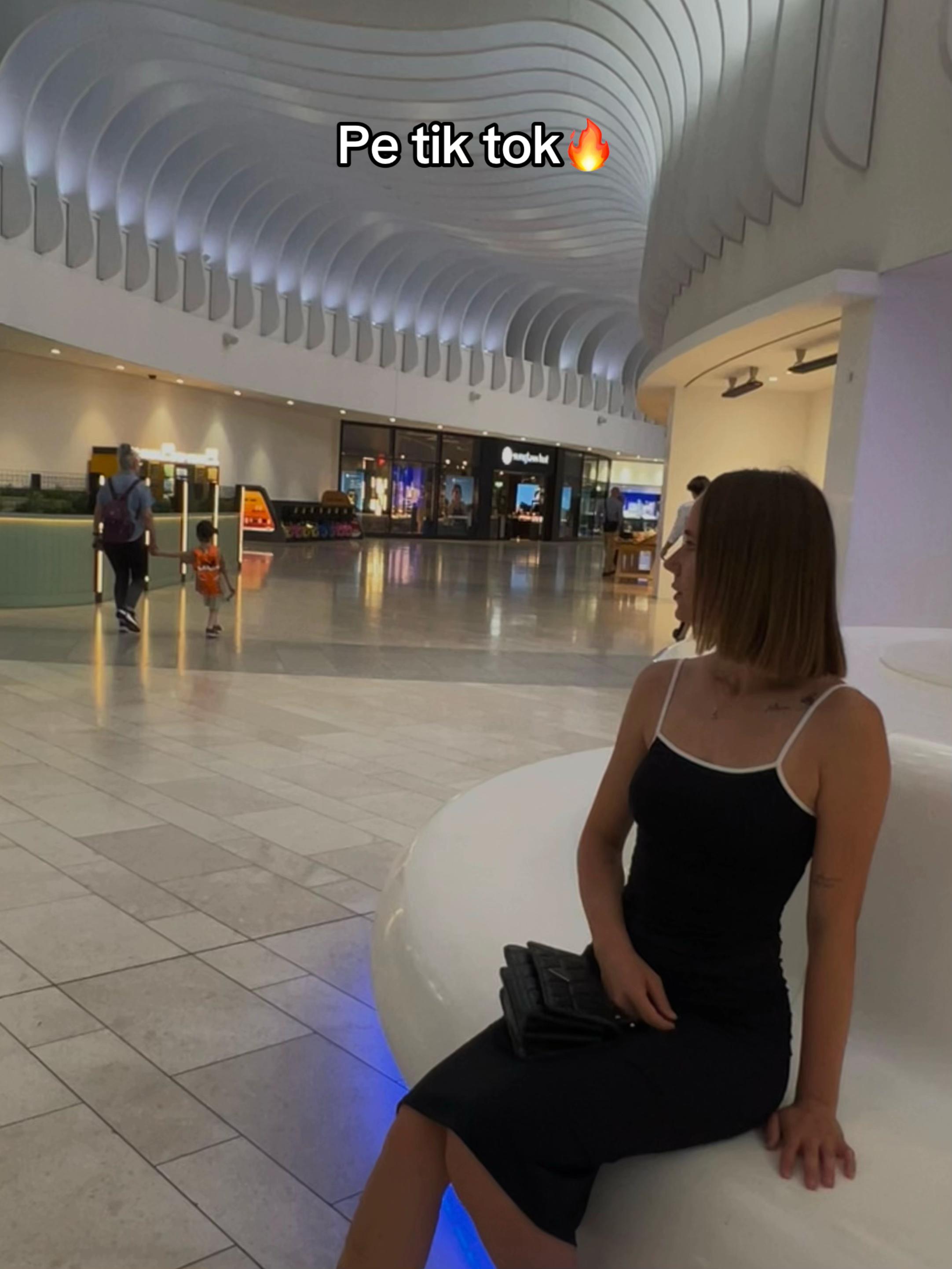 @VicToria♔