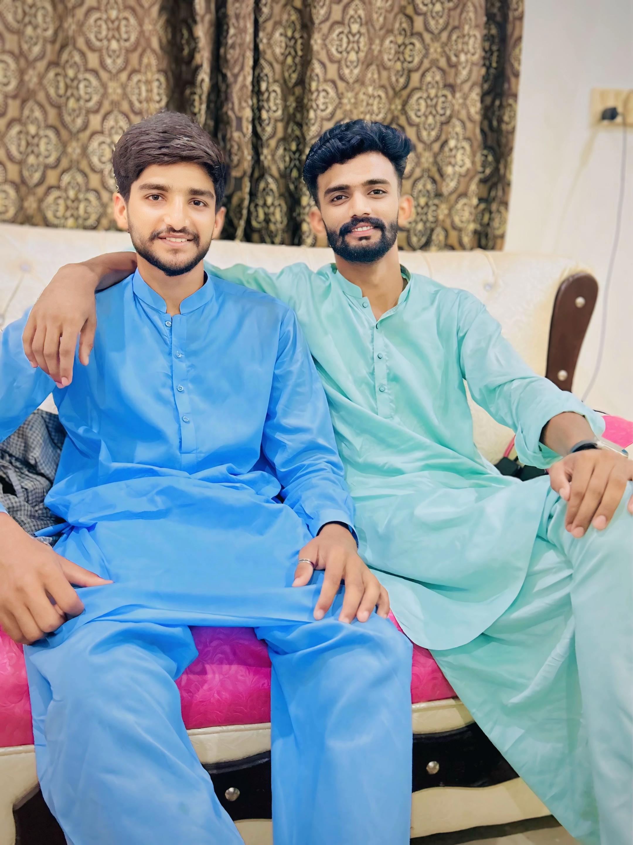 @Ali_HUSSNAIN_GUJJAR 🎗️👑