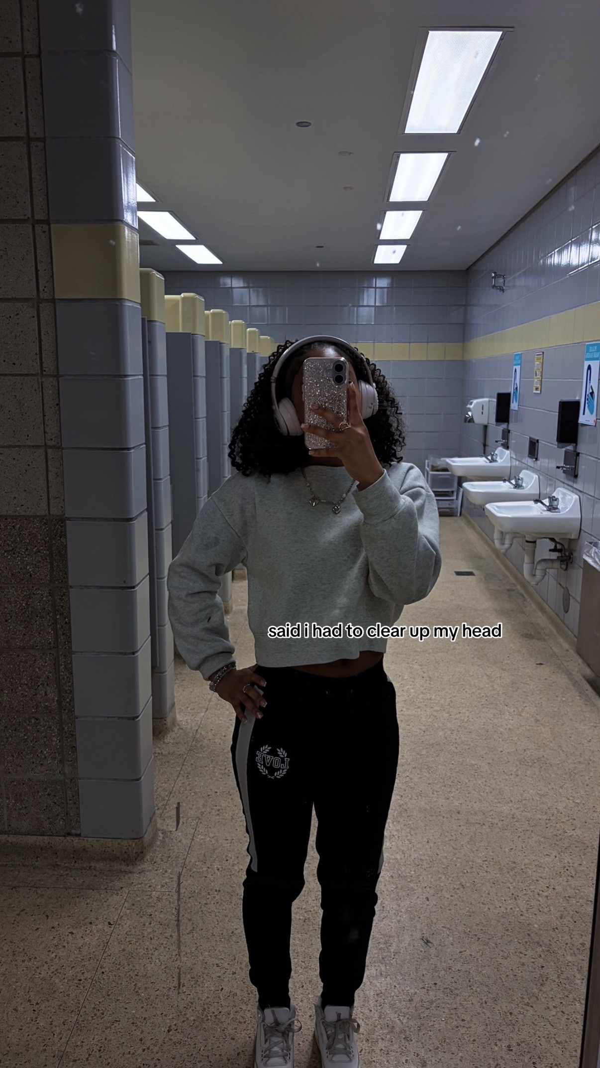 @ᰔ