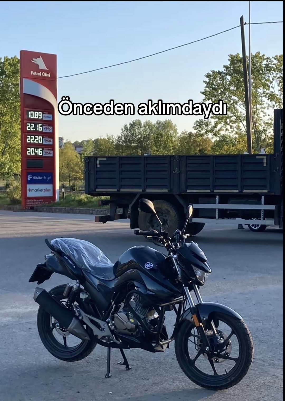 @AyhanMert_o