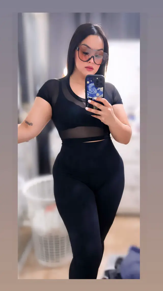 @𝓢𝓪𝓲𝓭𝔂 𝓟𝓮̀𝓻𝓮𝔃 &hearts;️👸🏻