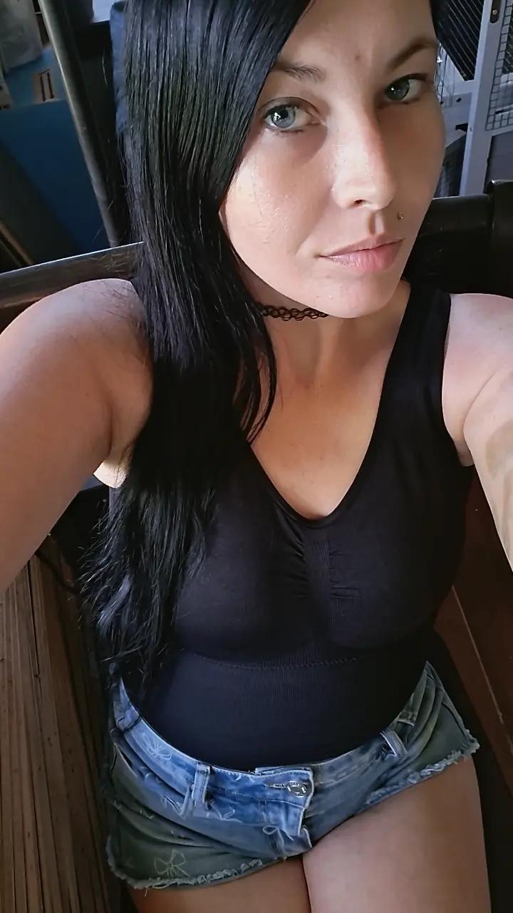 @Leelee23