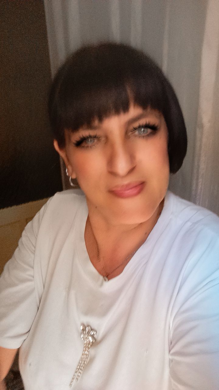 @isabella