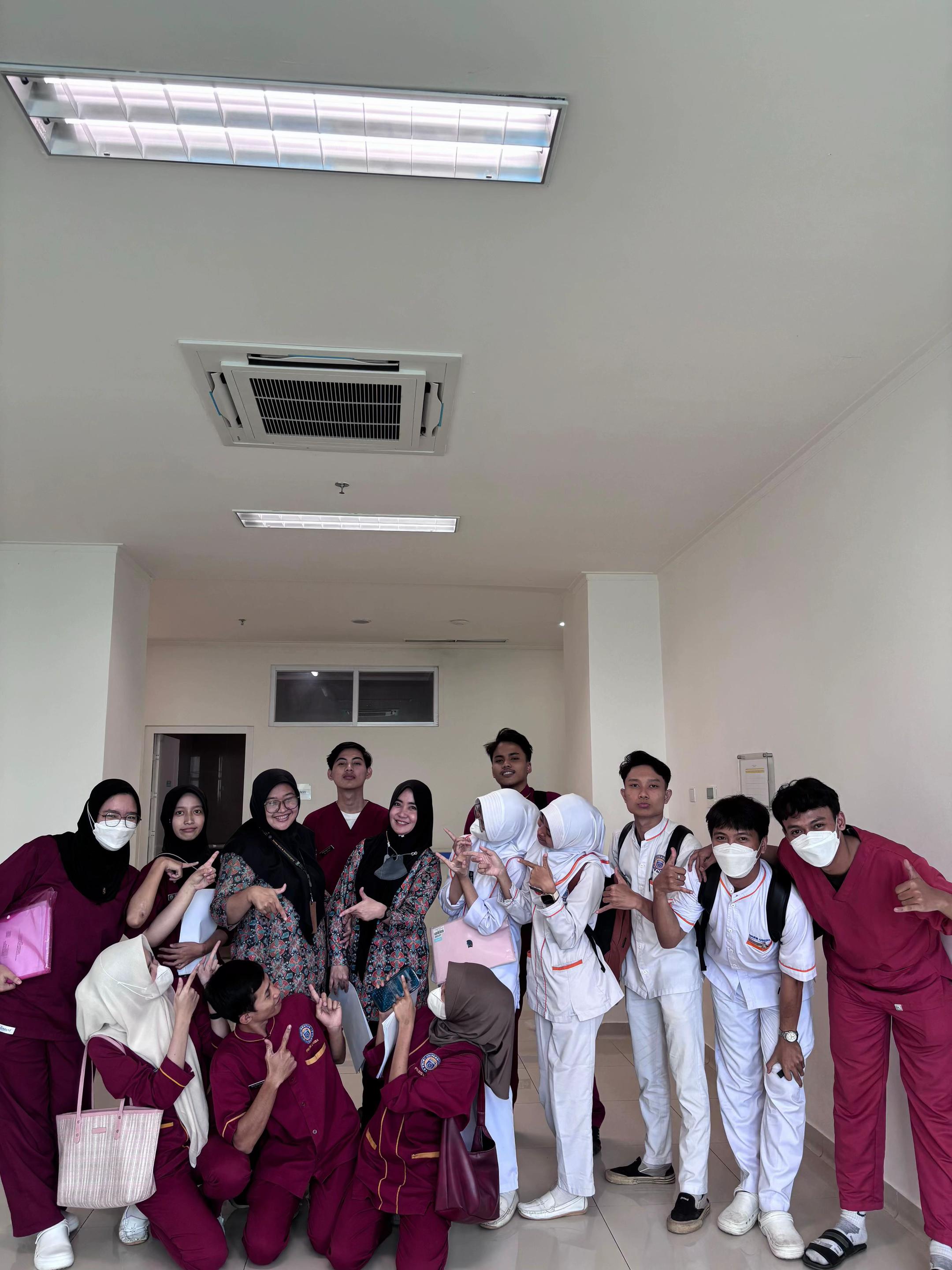 @Bukanorangpenting.