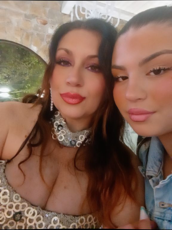 @daniela la corte
