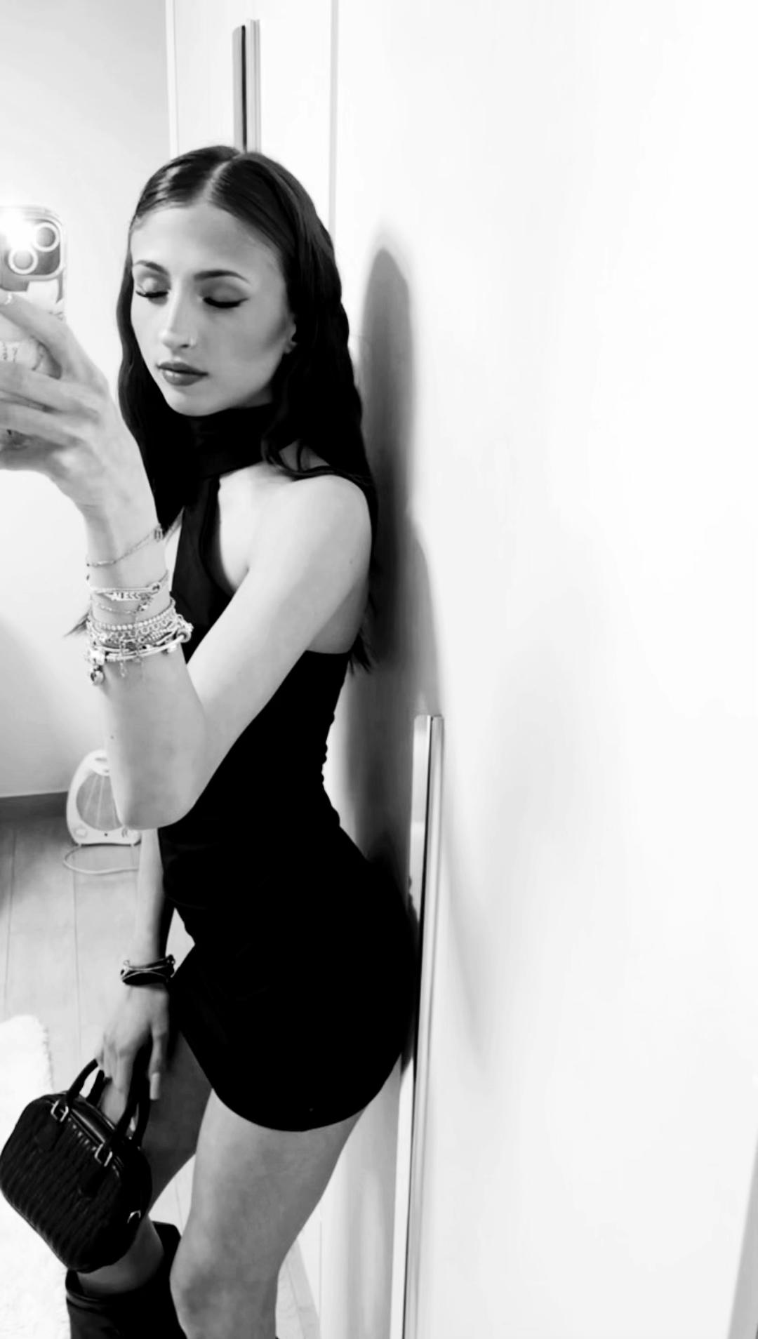 @__aalessia__