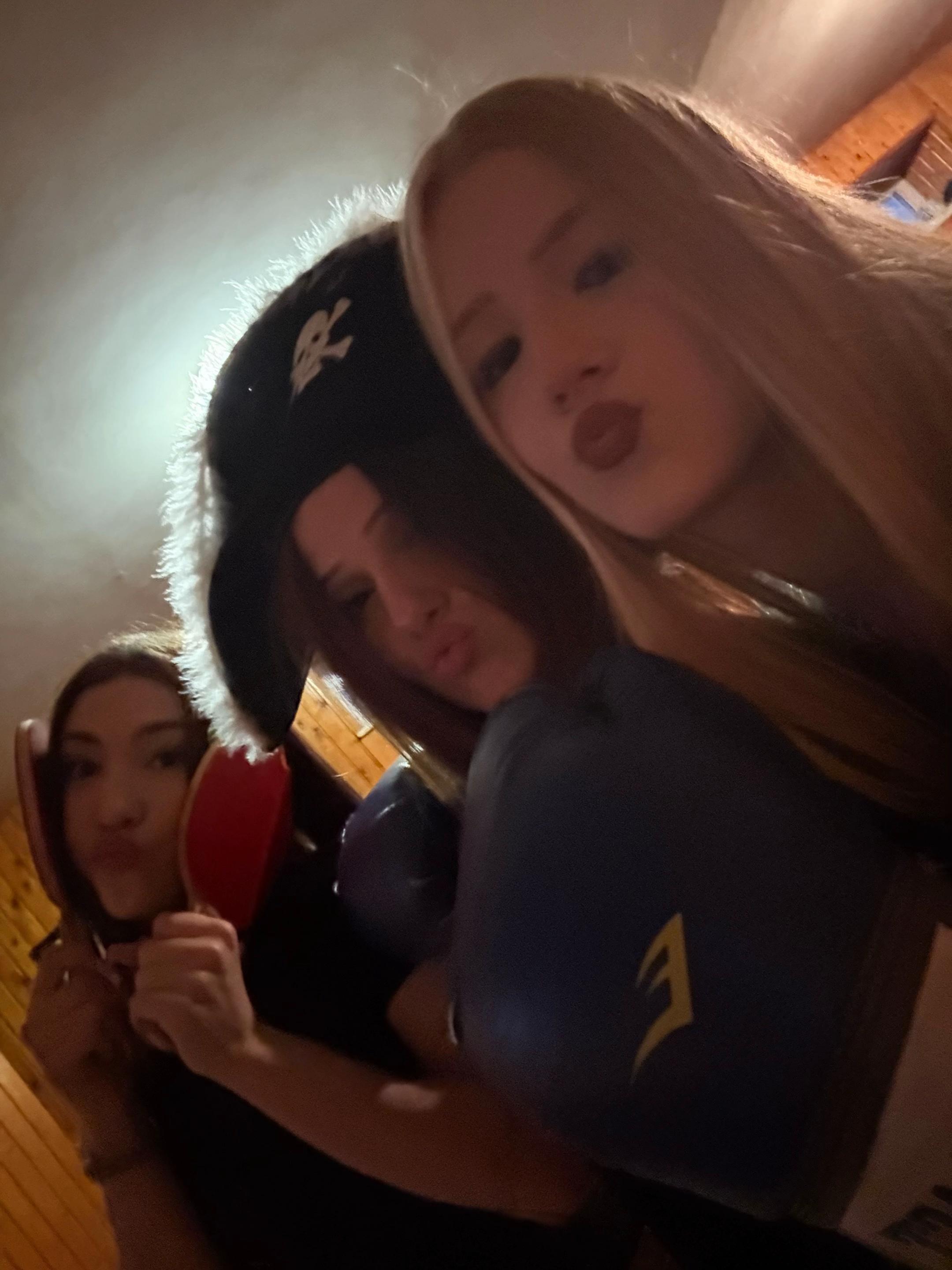 @даша ня 🐍