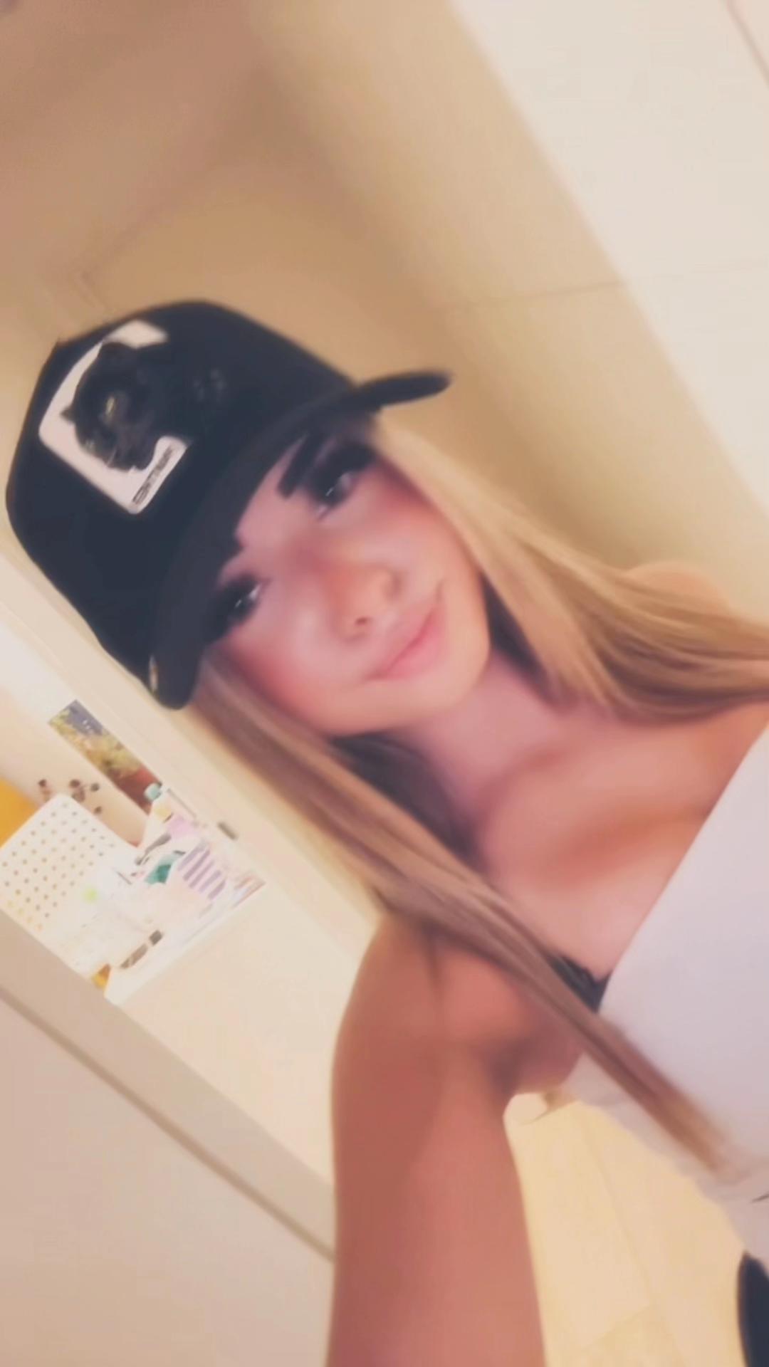 @𝓒𝓗𝓘𝓐𝓡𝓐
