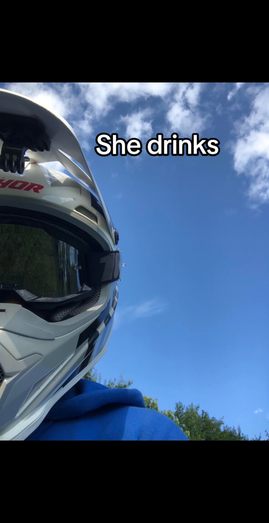 @︎