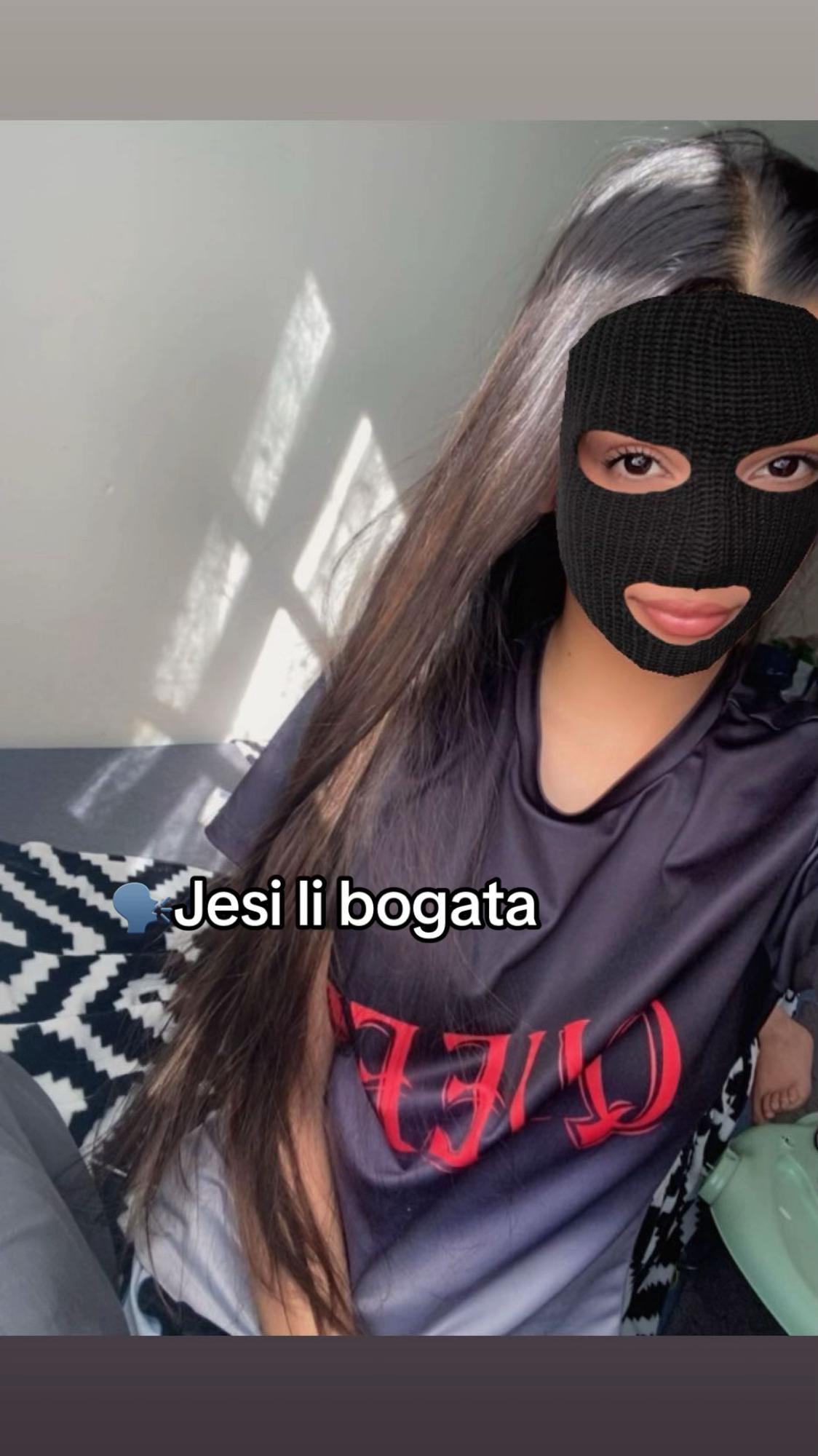 @🪽mallika🪽
