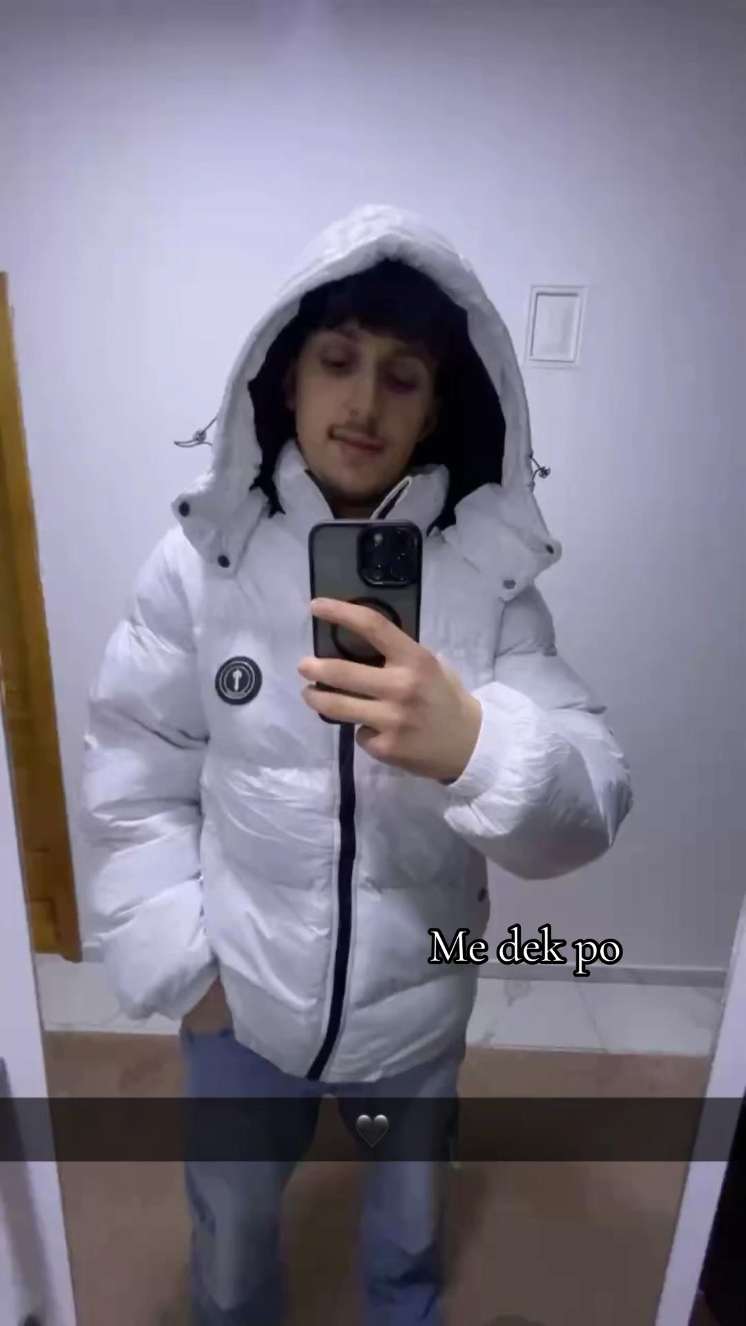 @𝕽