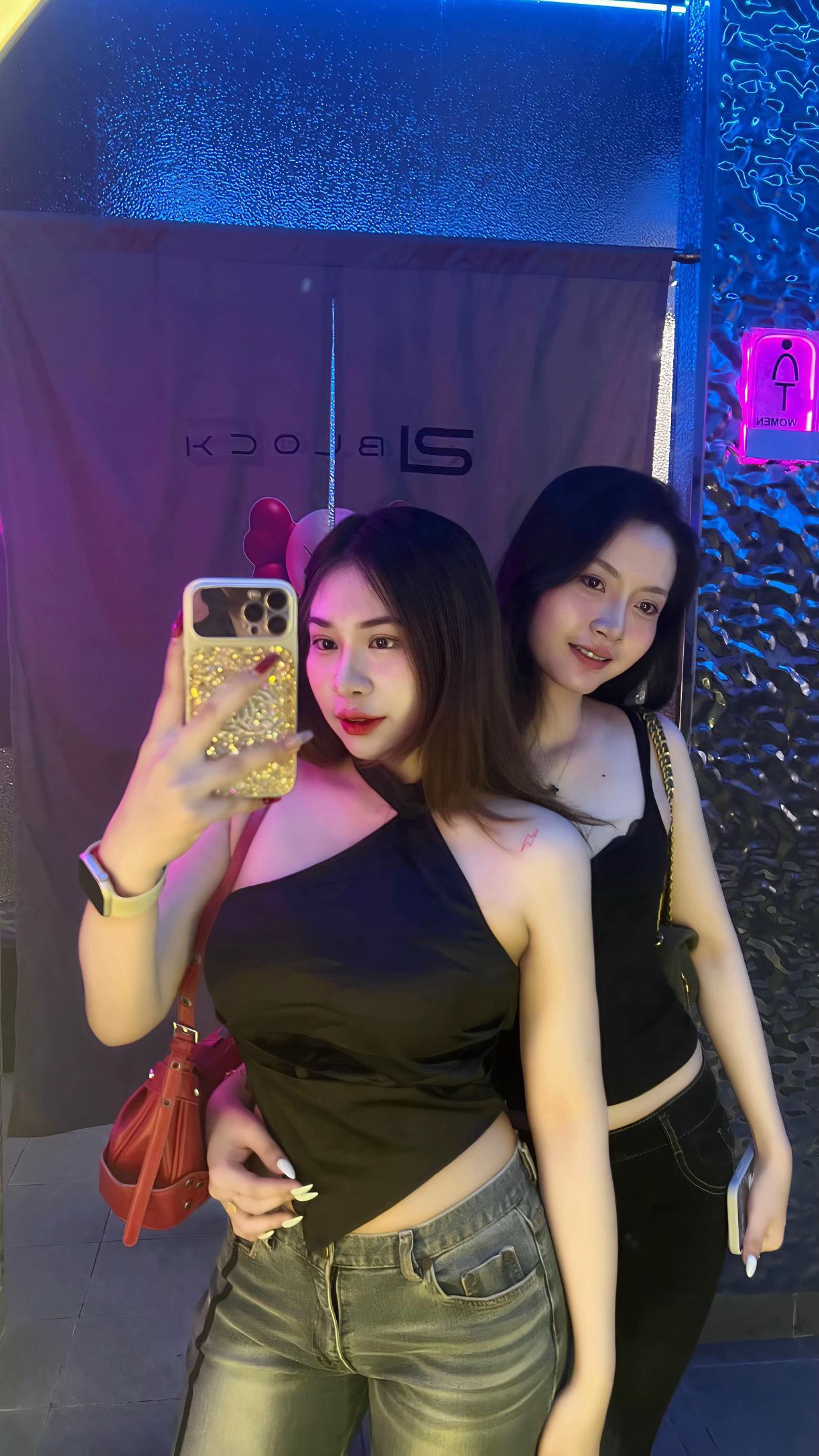@Mochi🇰🇭