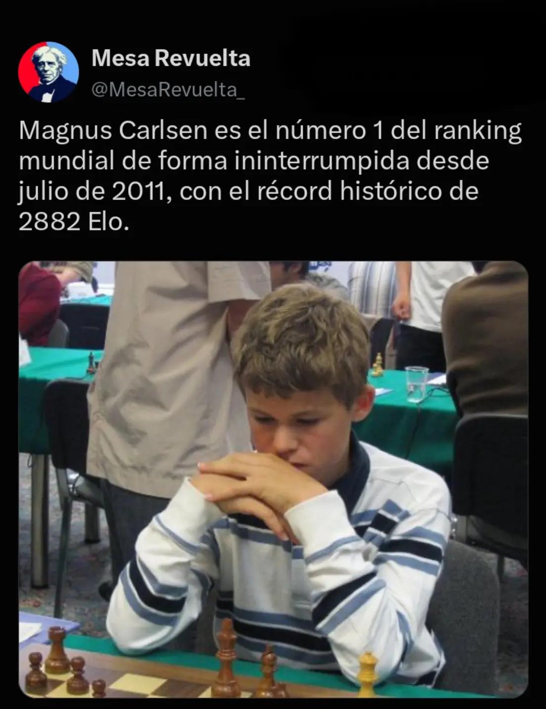 @Mesa Revuelta