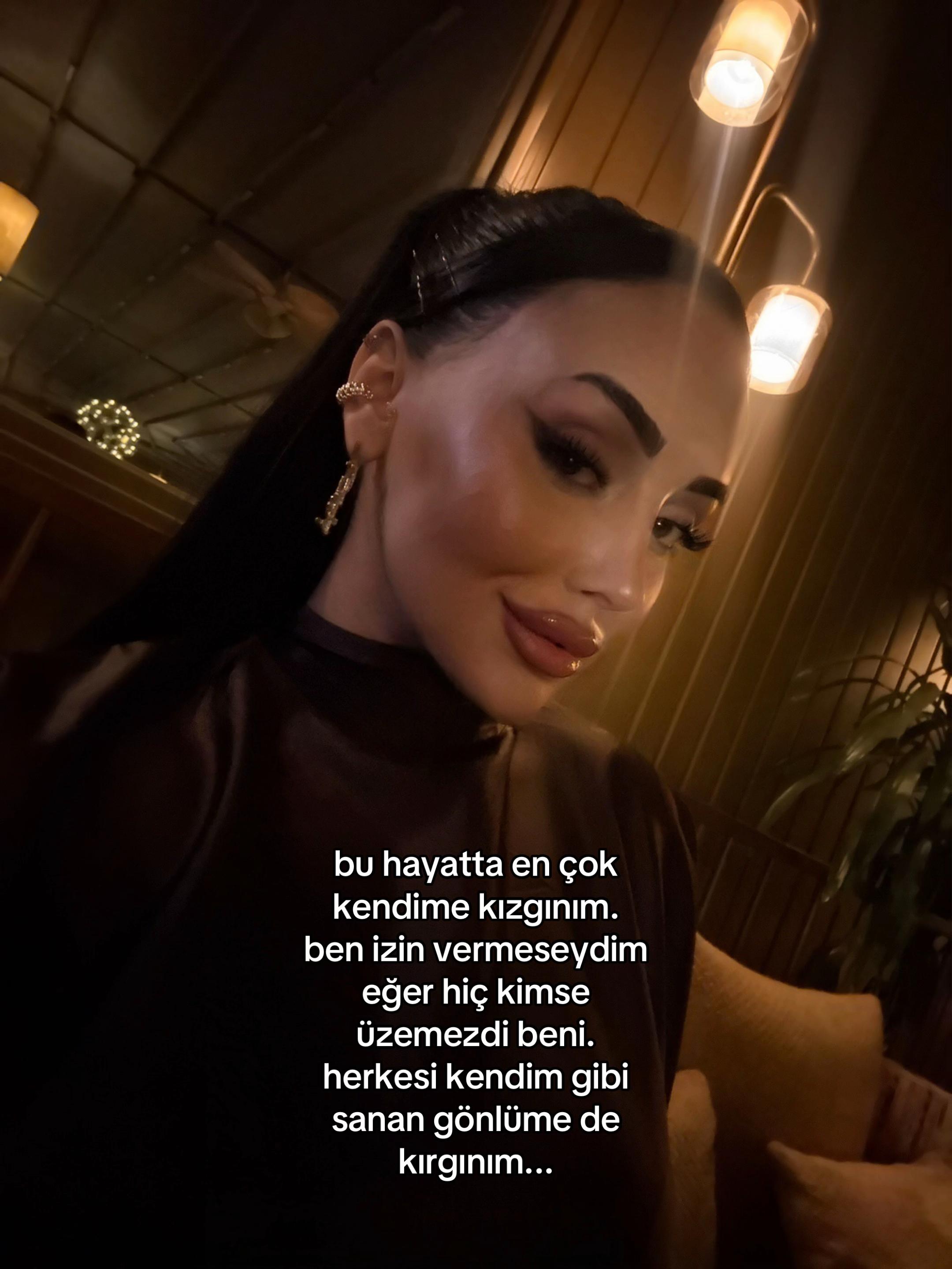 @𝓘