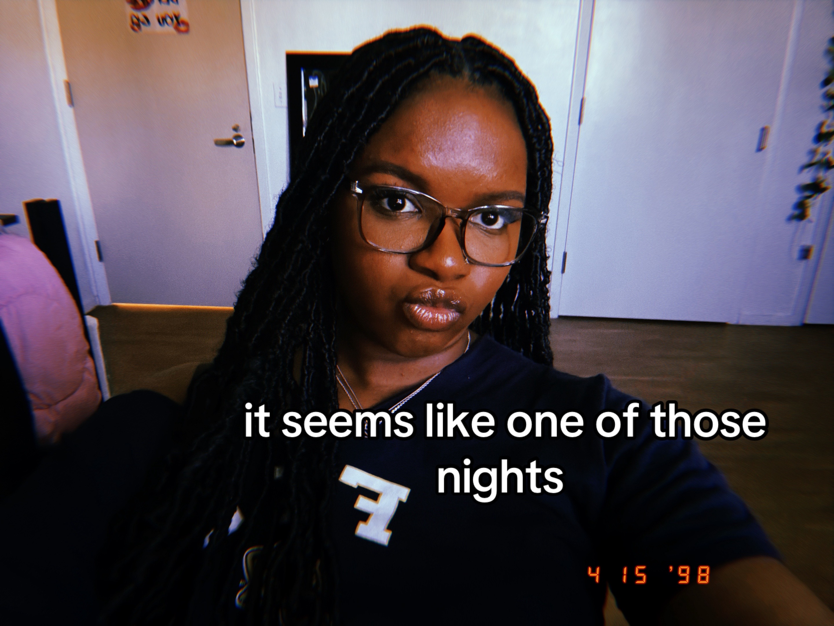 @Em🎧