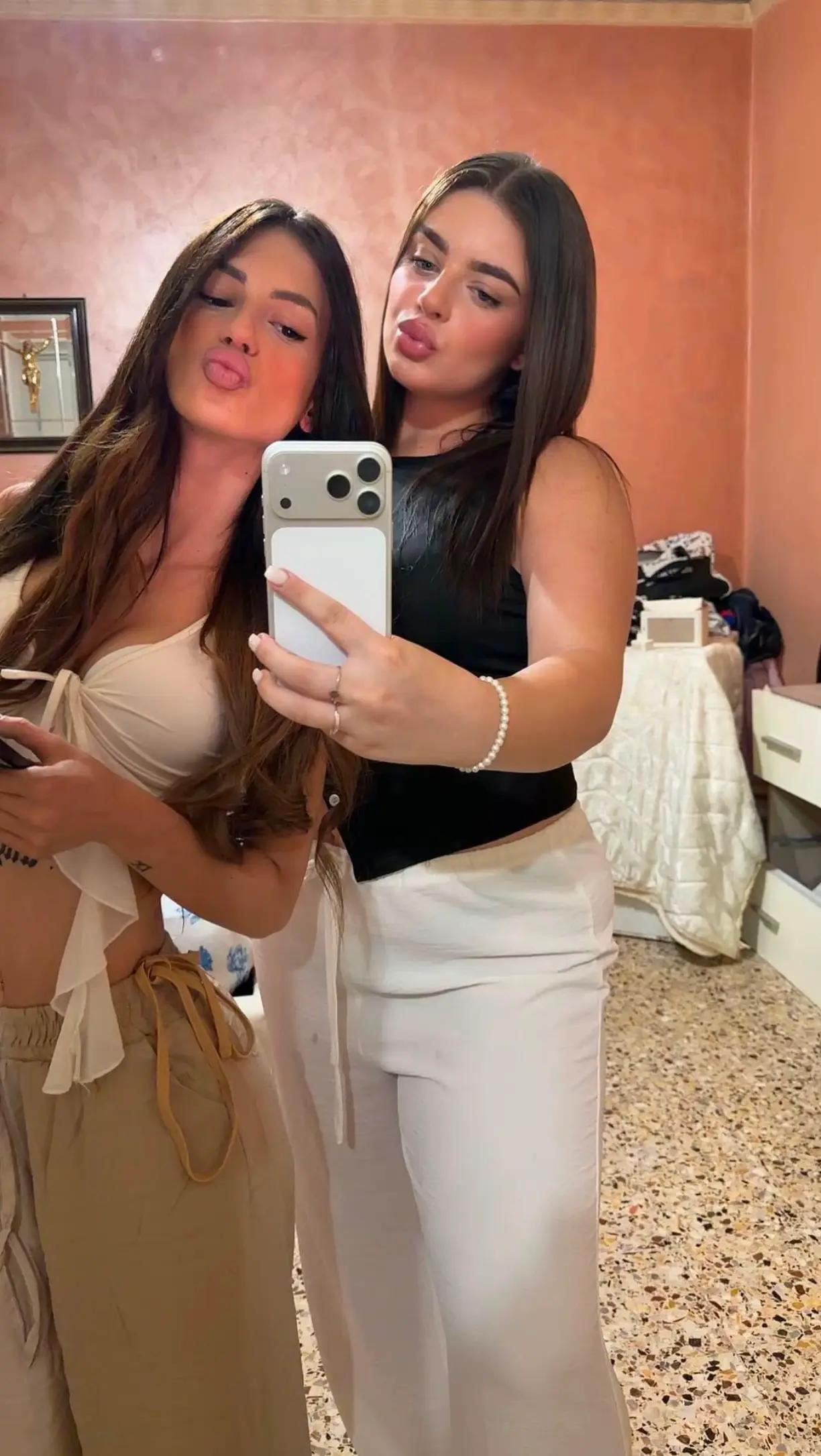 @rosa nera