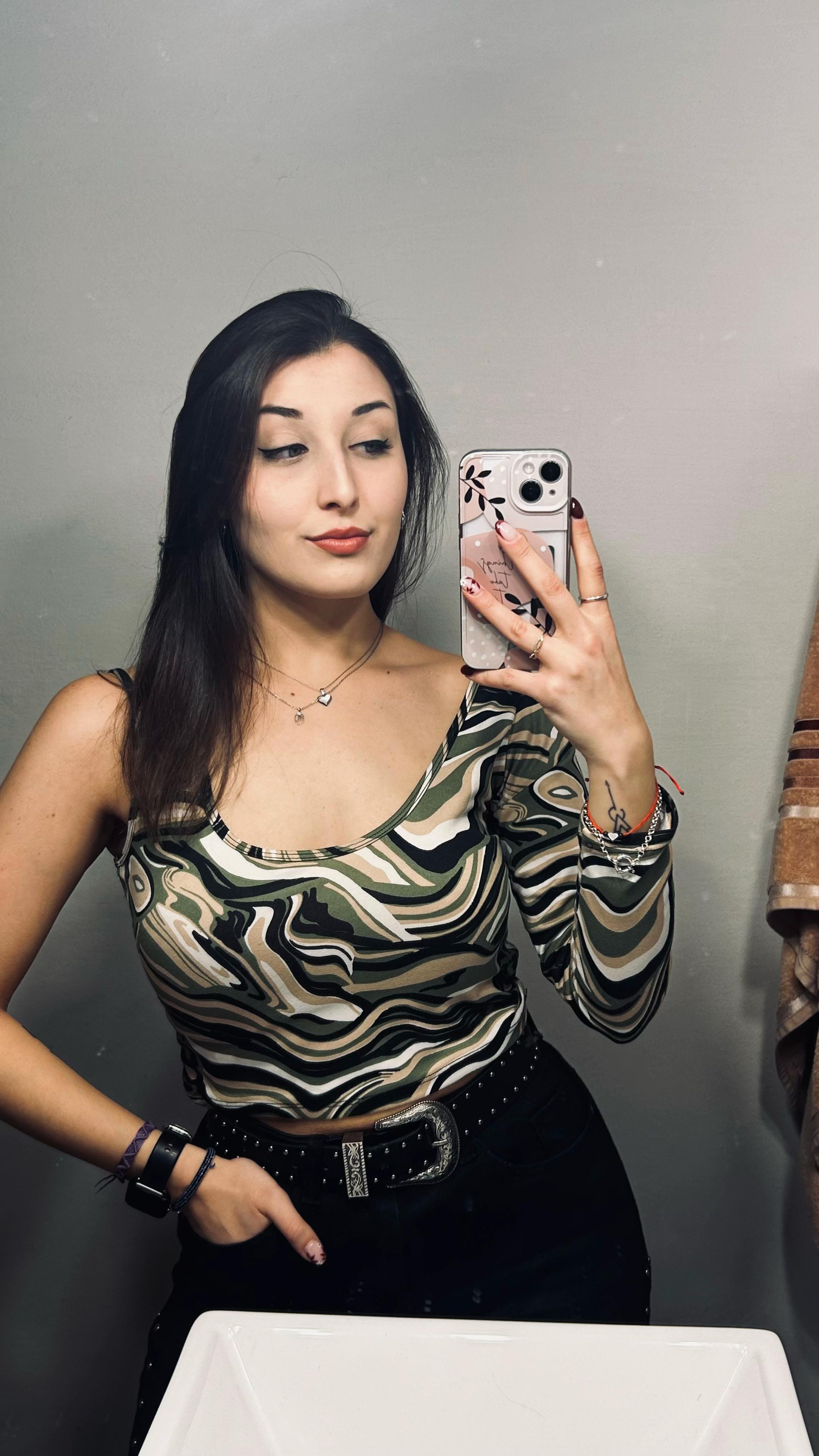 @Cami🦋