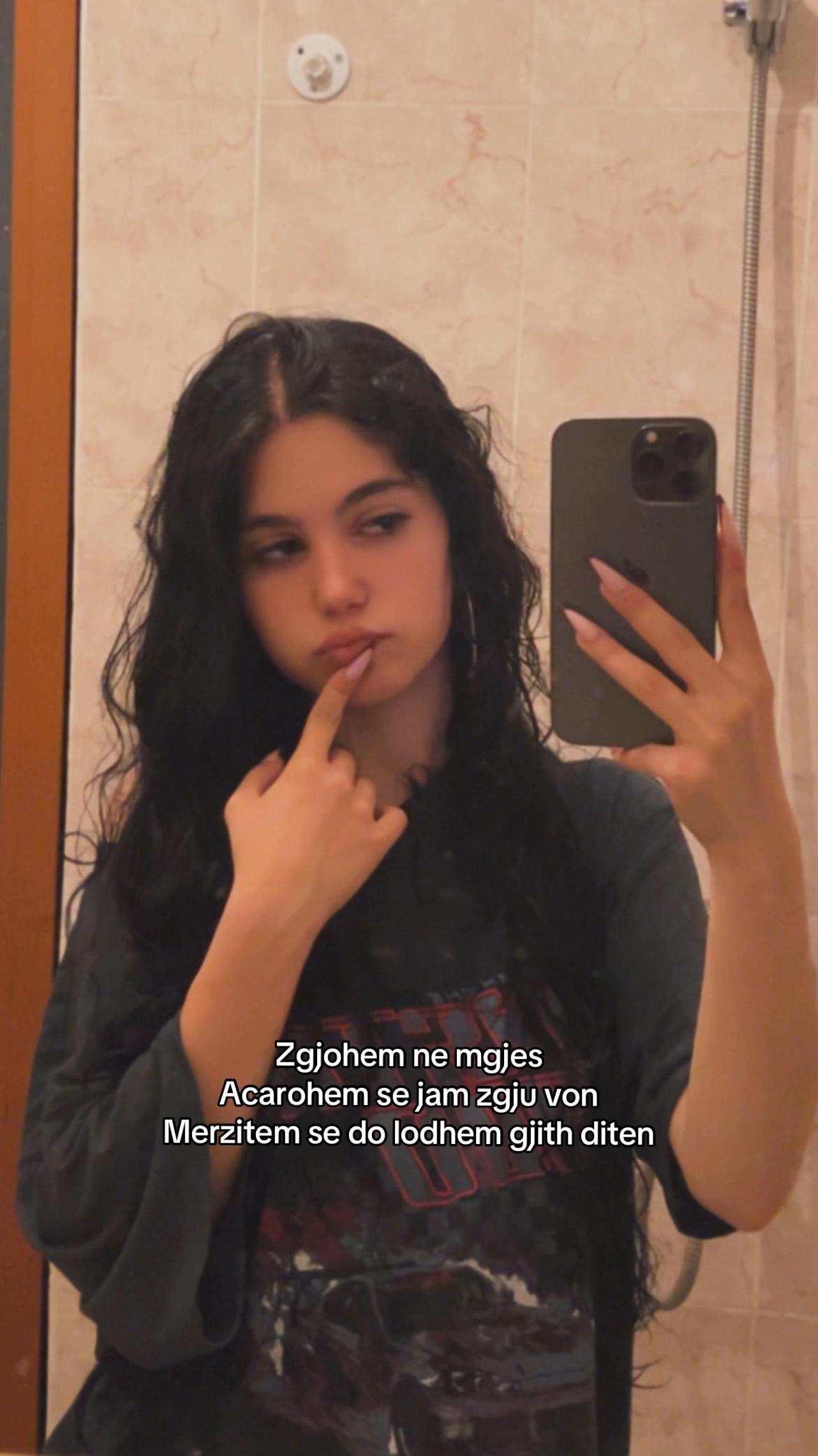 @🎀