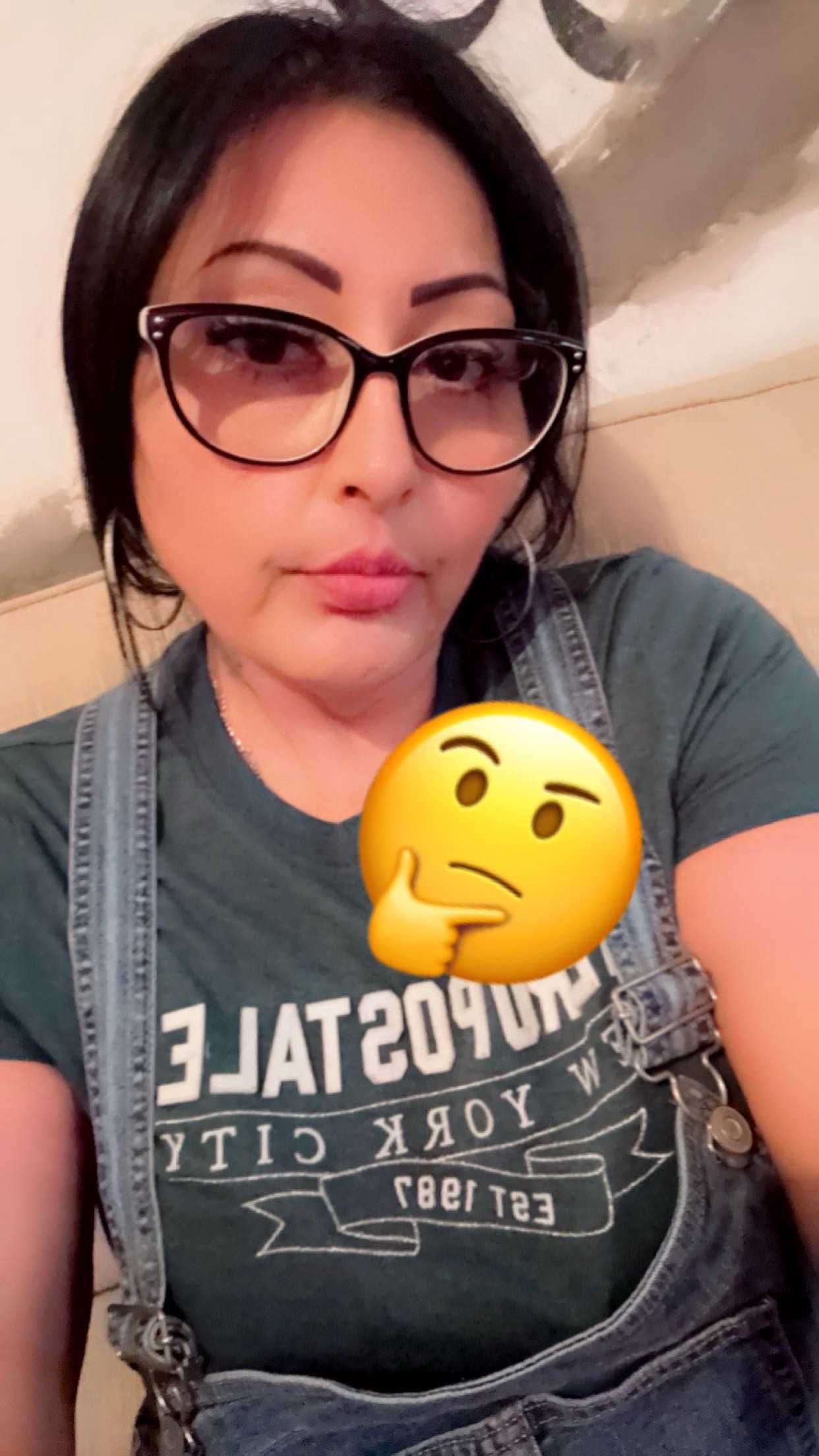 @La BrOwNeYeZ