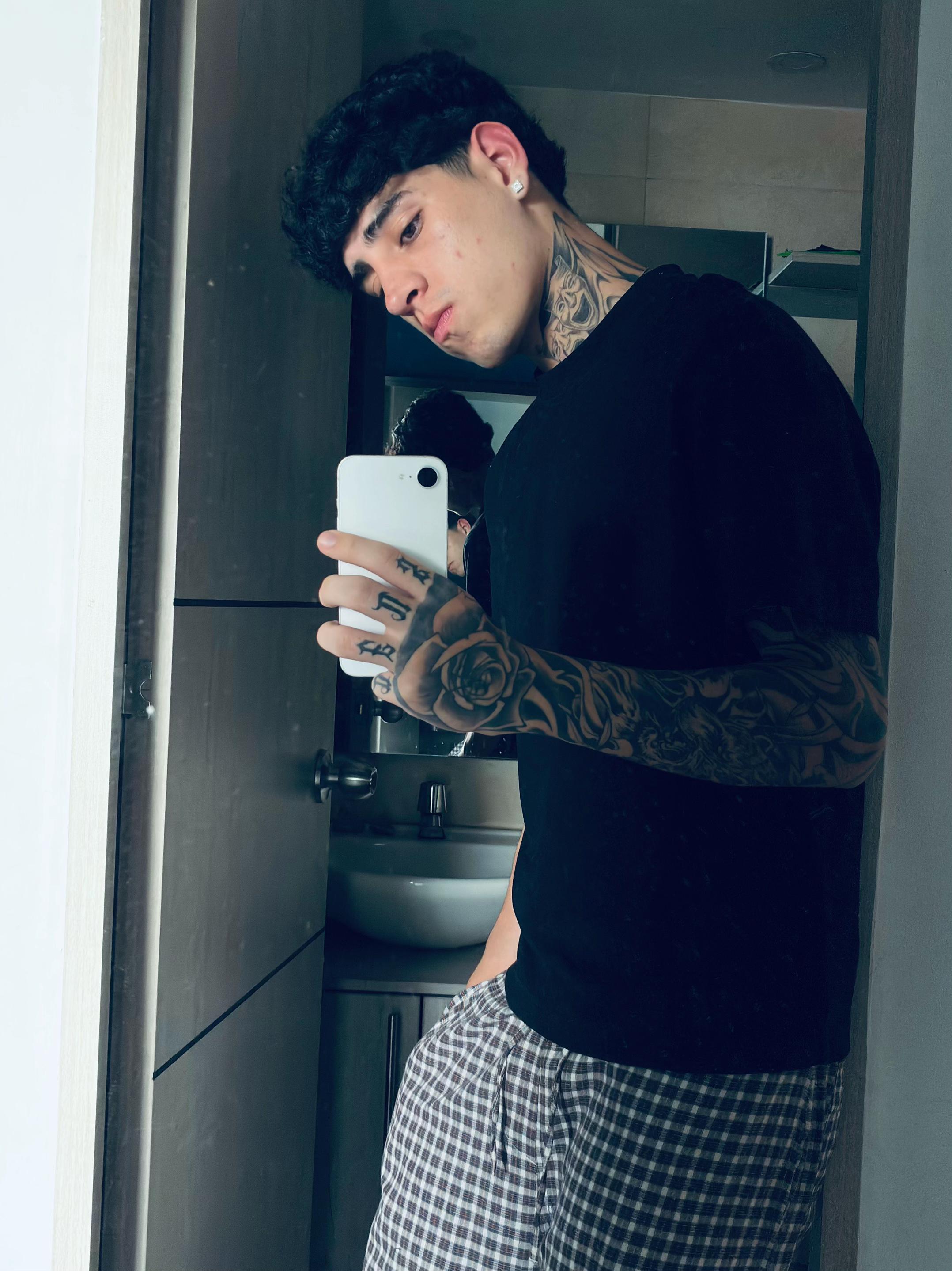 @ALEJO🇨🇴