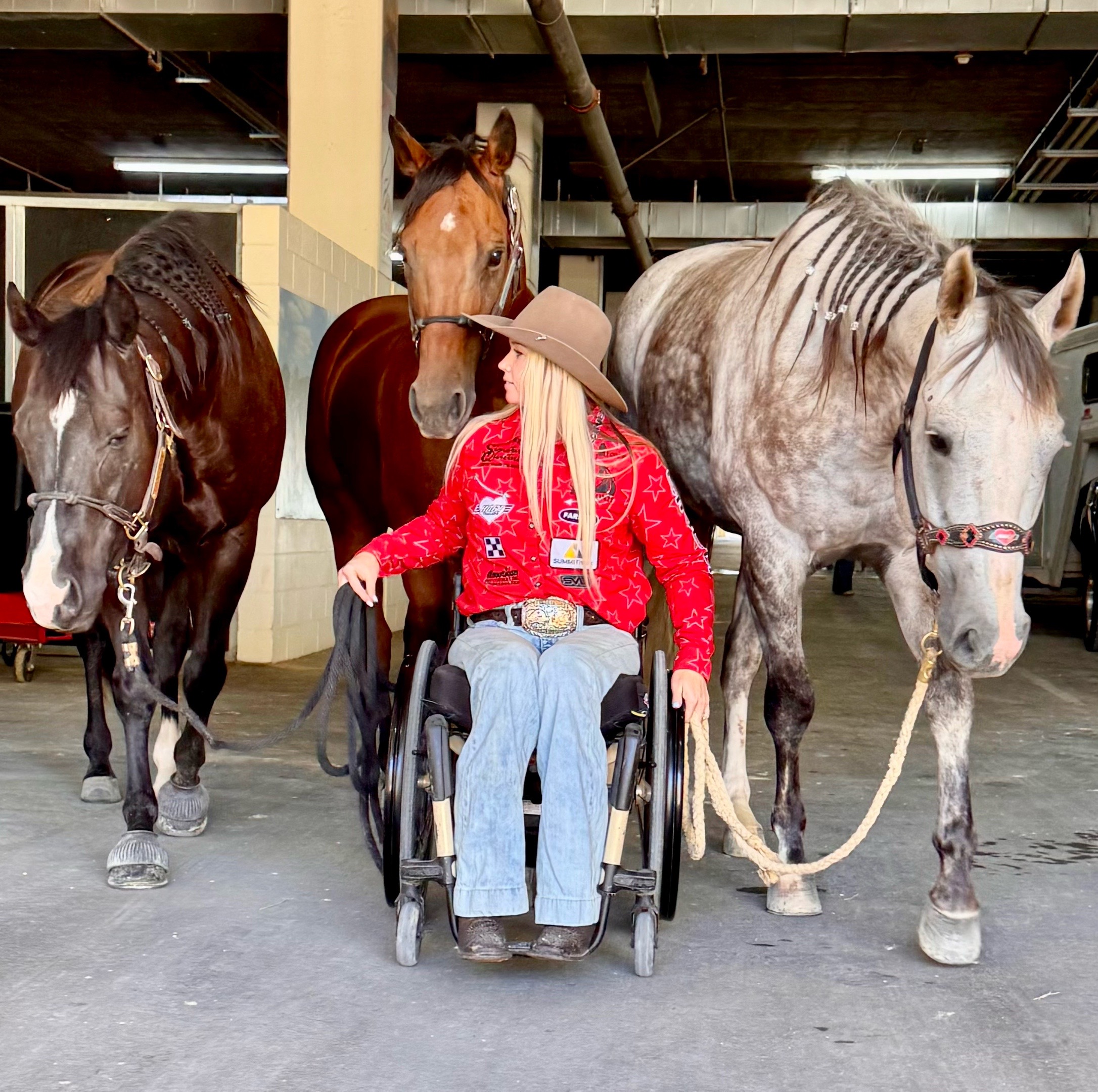 @Amberley Snyder