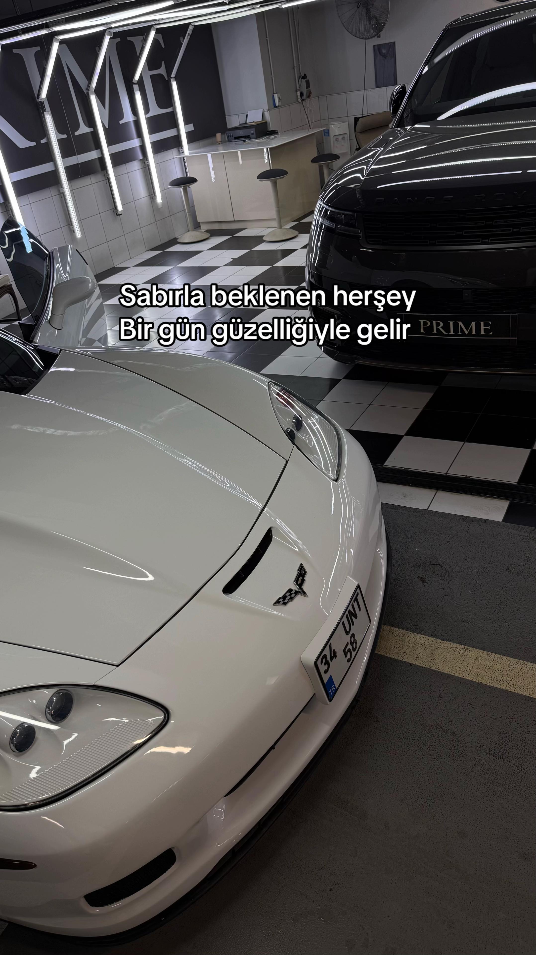 @UYR.89