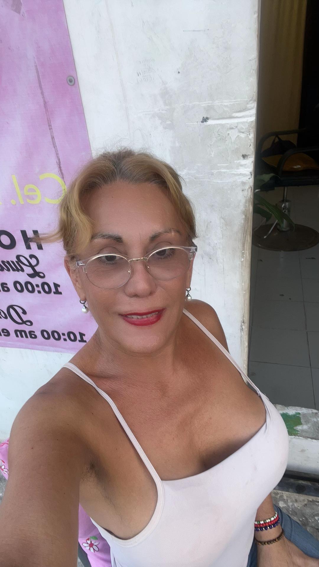 @genesisauba