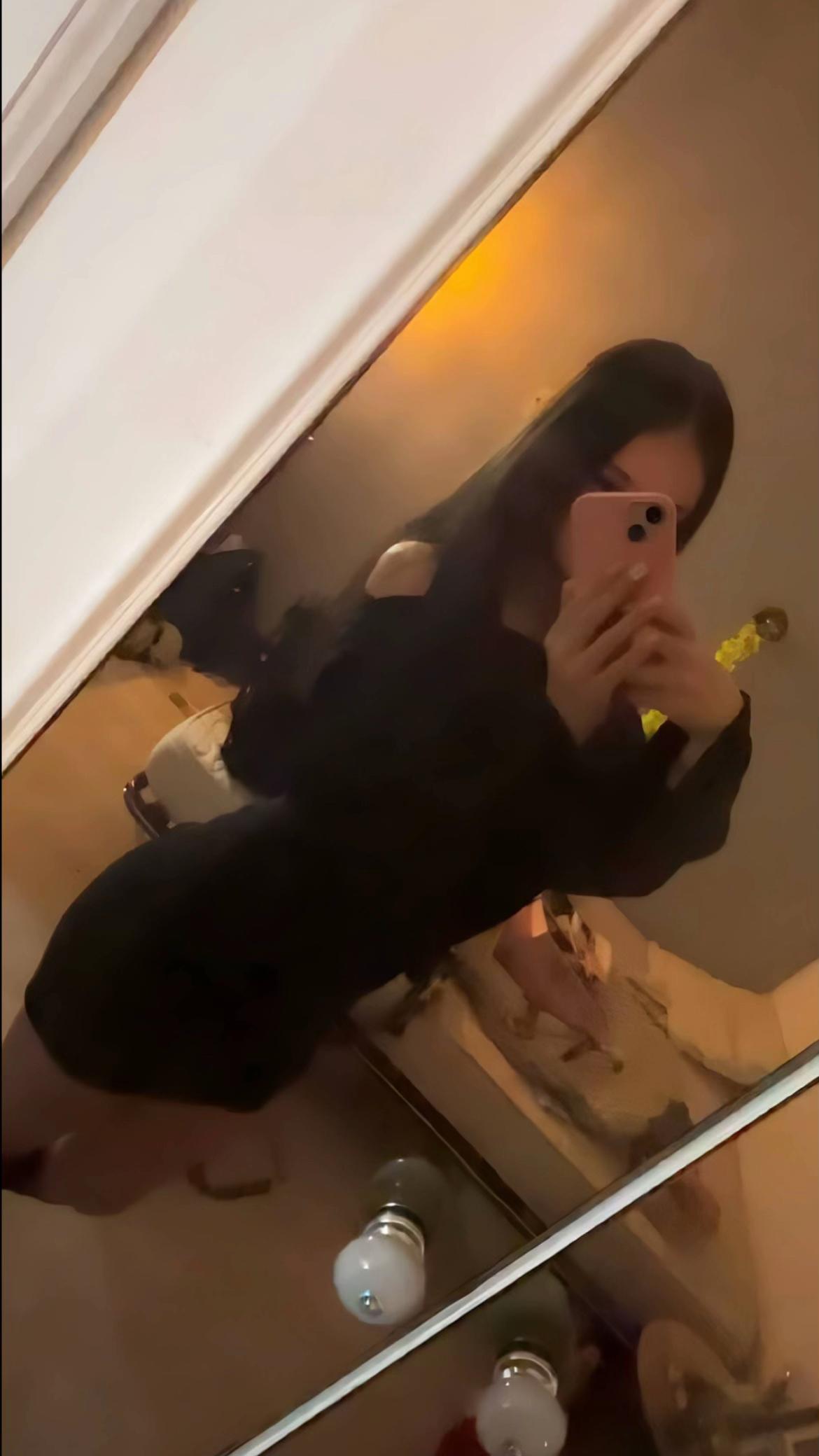 @️