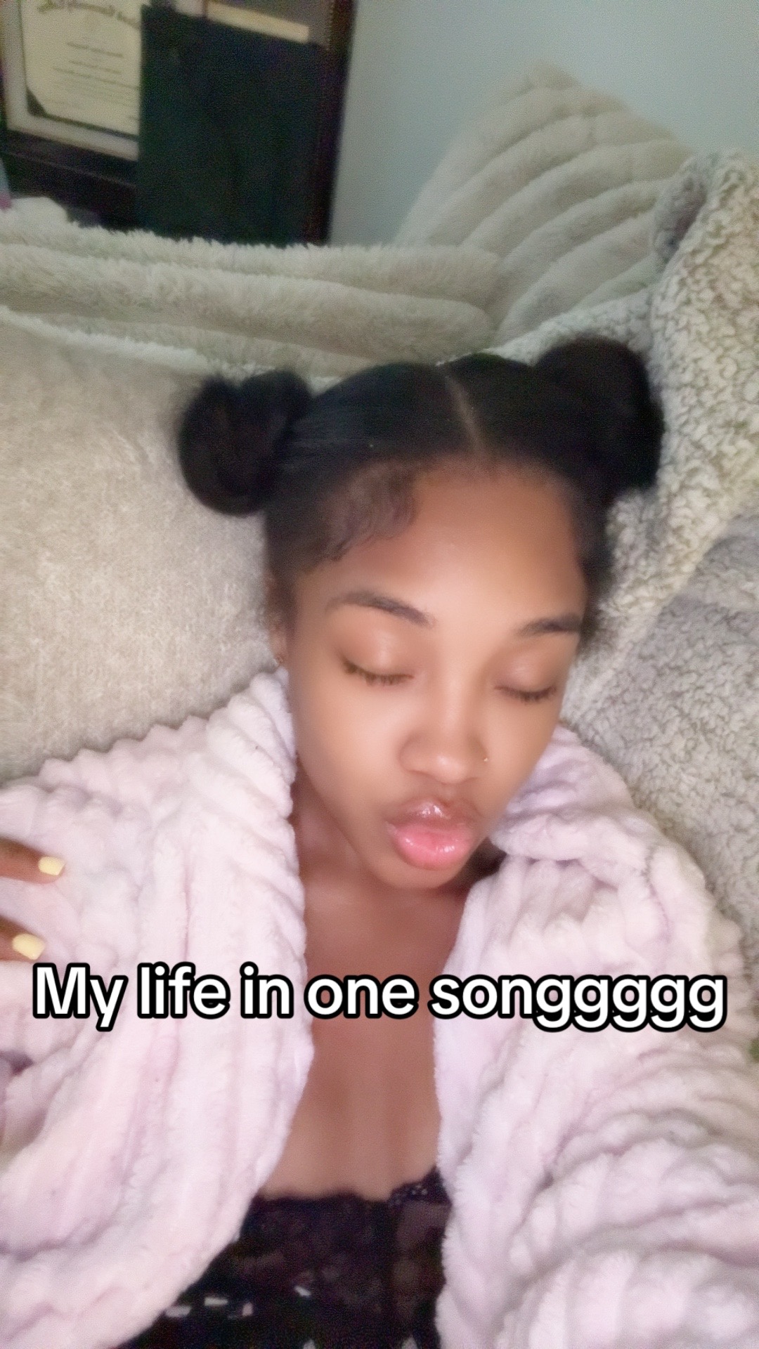 @Icedbyniya._