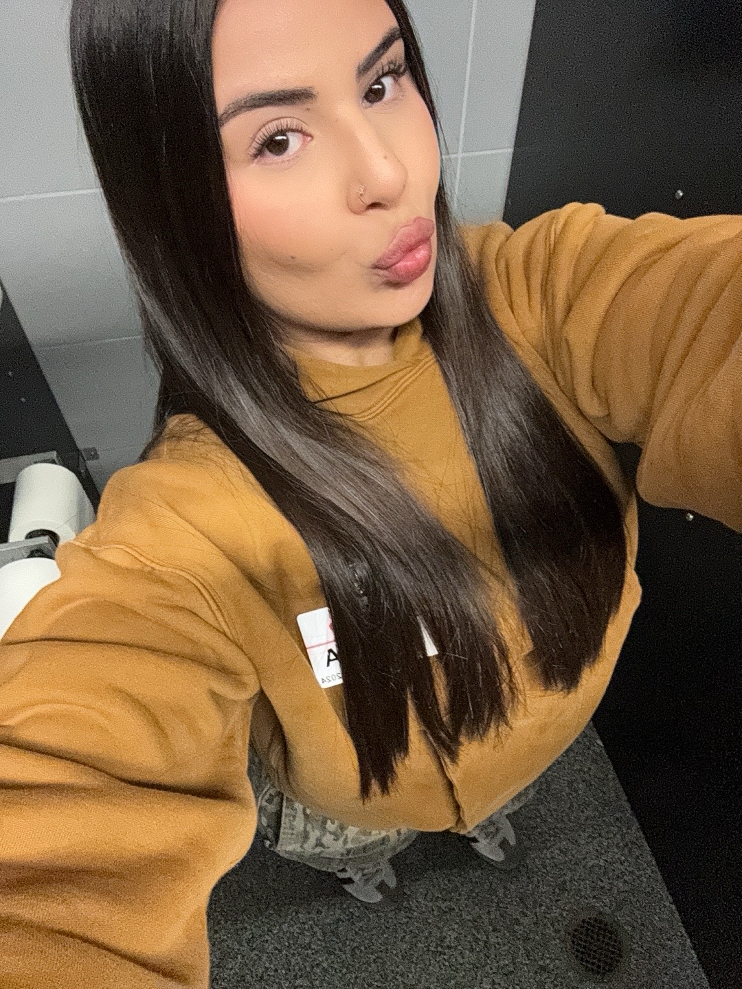 @x1m3na