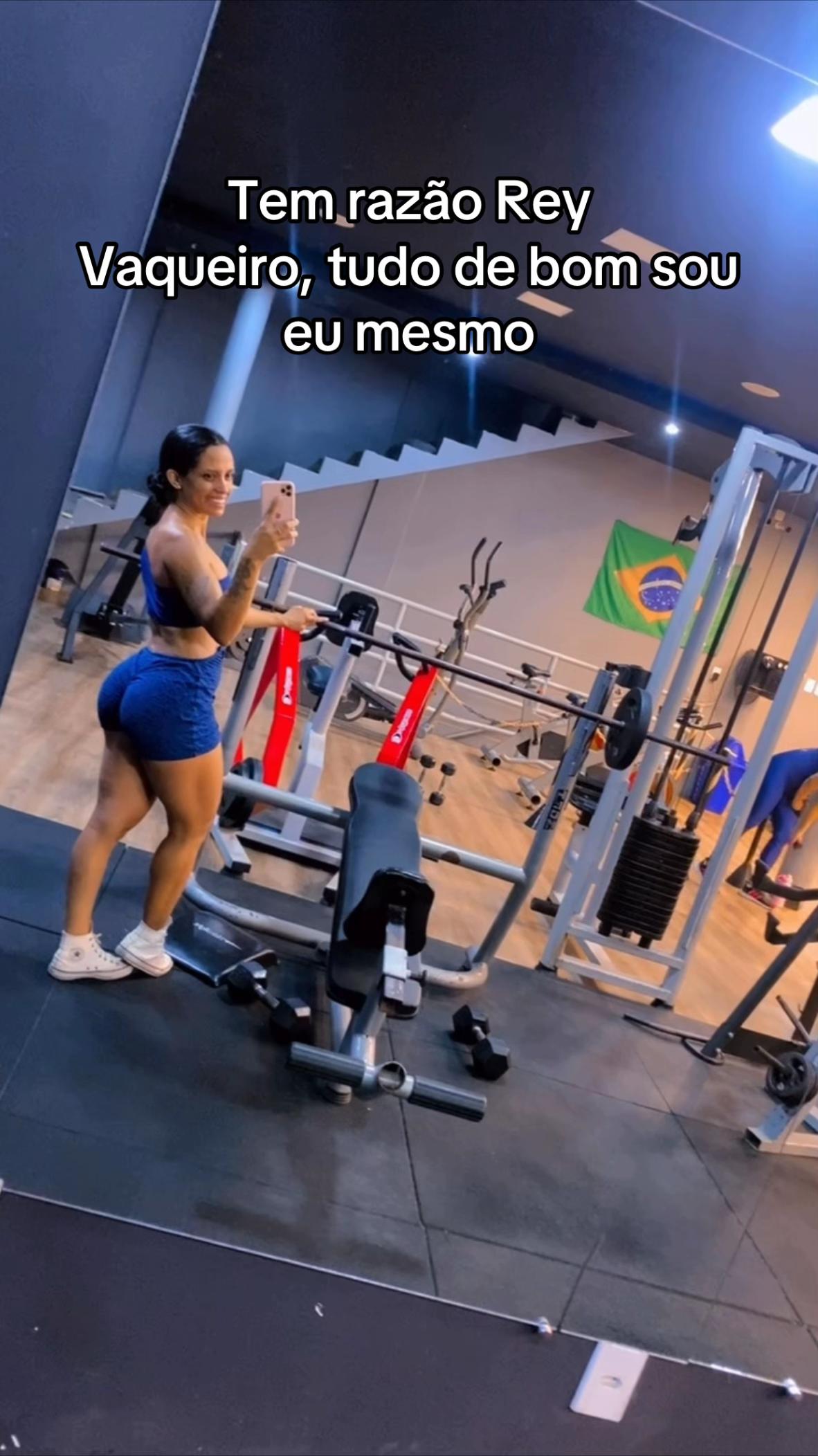 @Naiara Marques