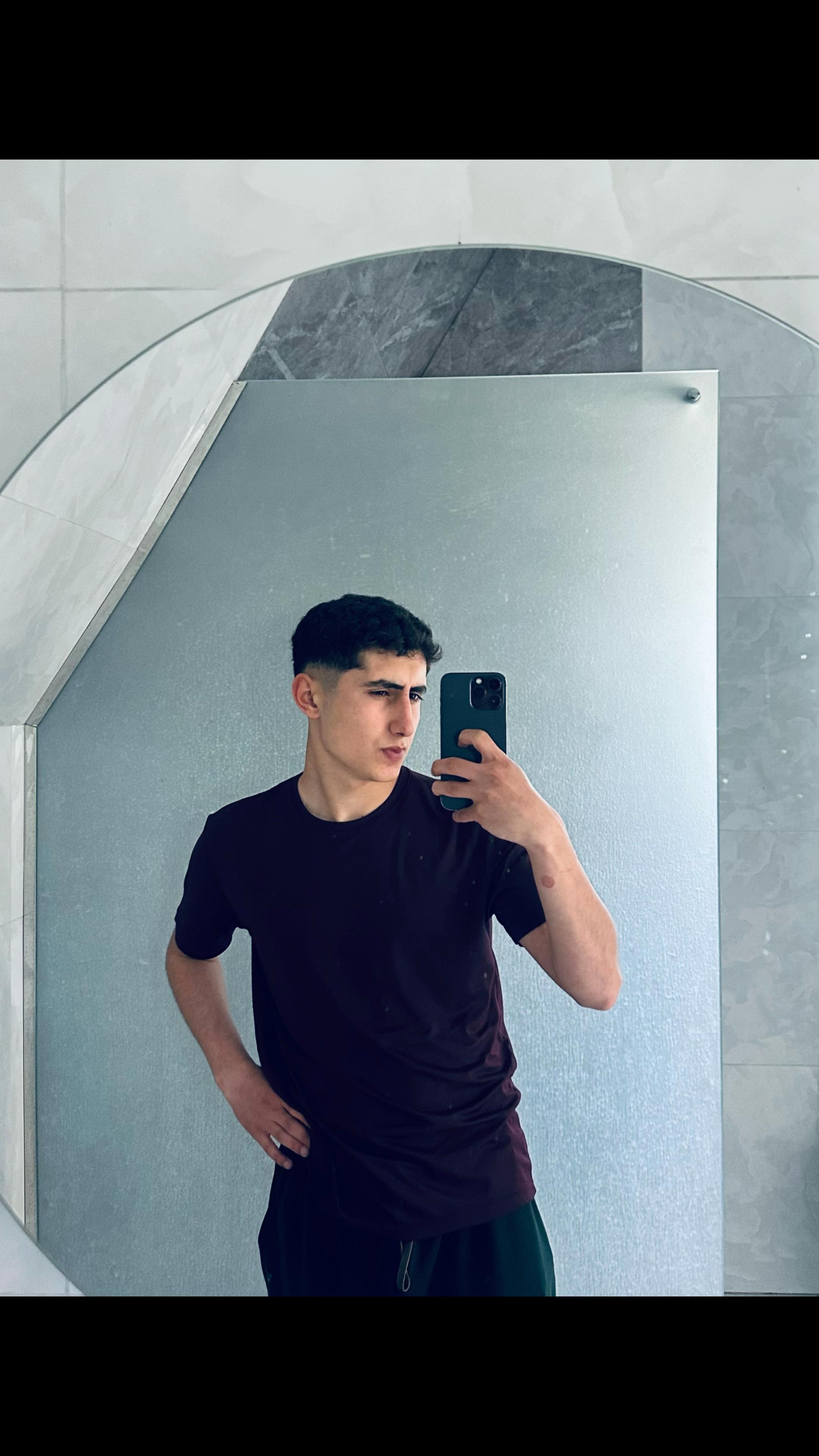 @penahovv.17